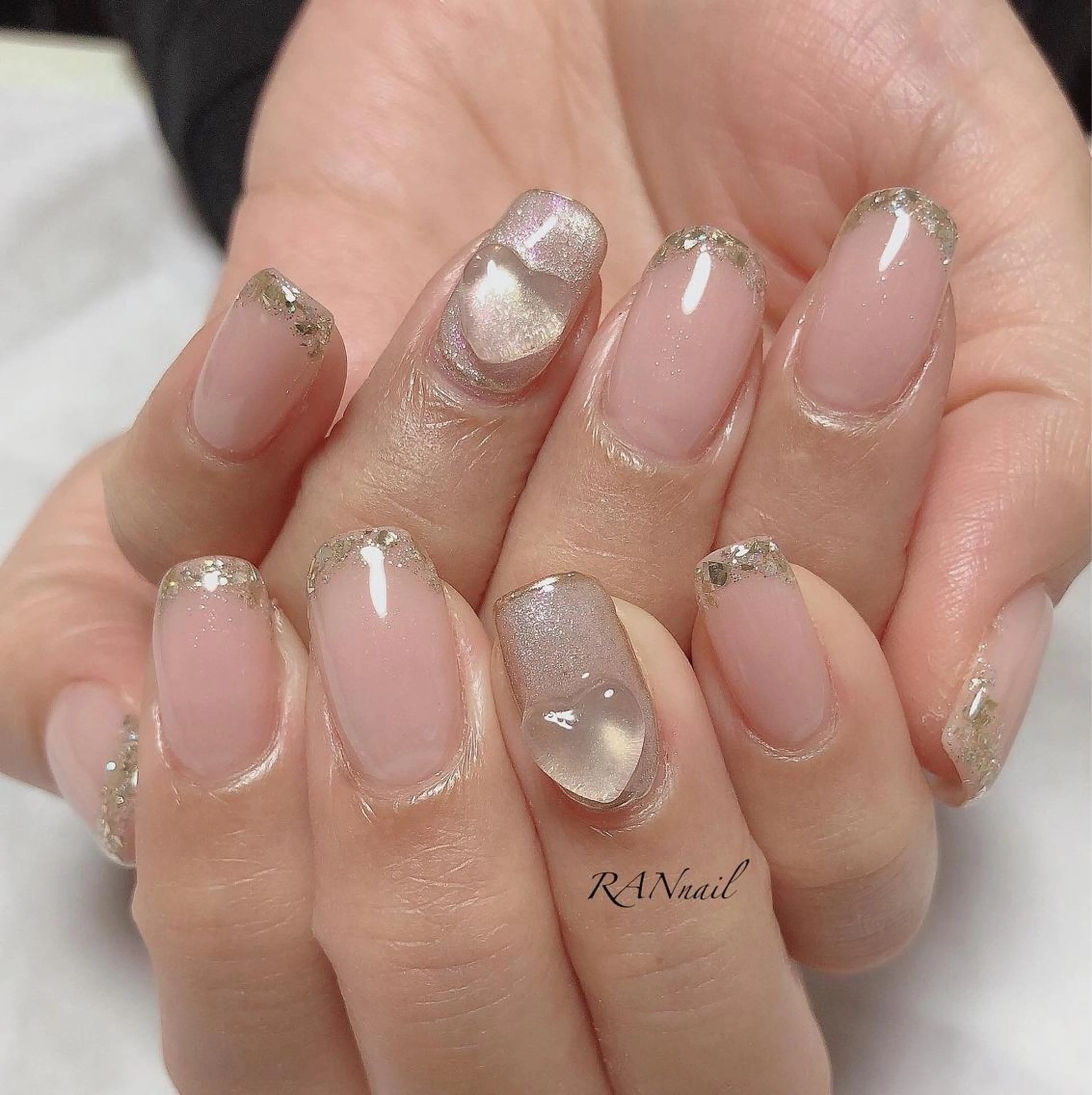 ネイル フレンチネイル ガラスフレンチ ハート ラメ(グリッター) オフィスネイル RAN nail 〜ランネイル〜所属・RAN nailのネイルデザイン