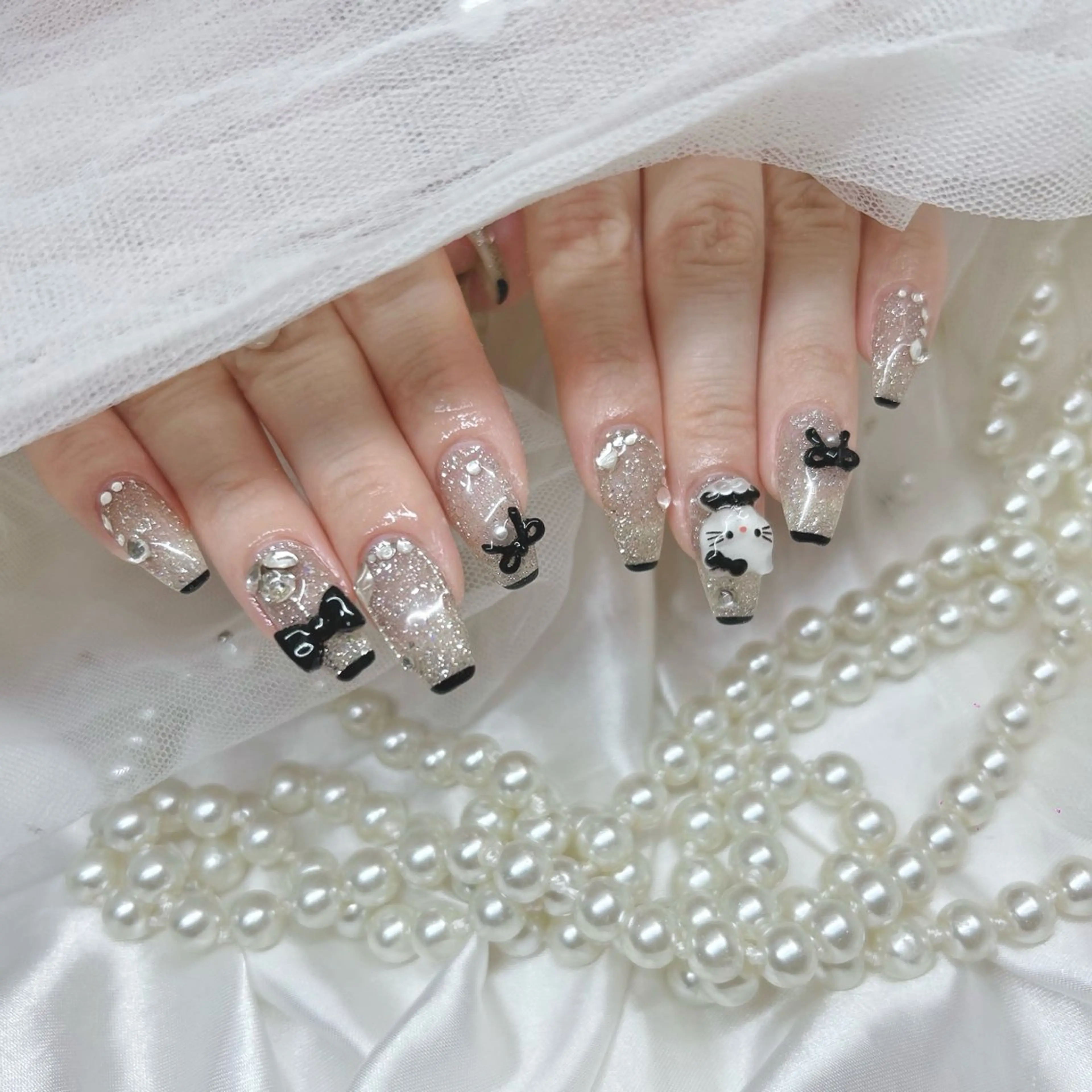 ミディアム ハンドネイル Nailsalon Angeのネイルデザイン