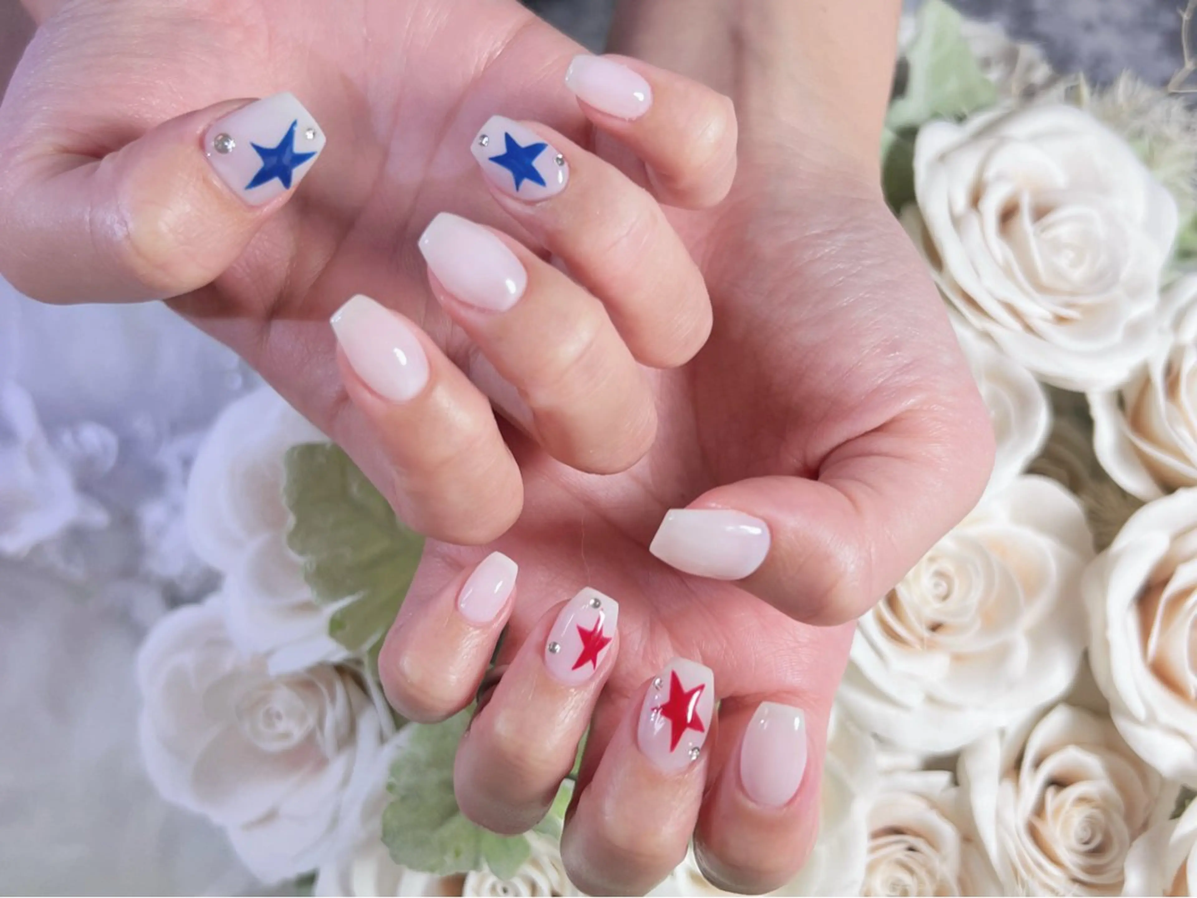 ネイル ロングネイル 持ち込み スカルプネイル 冬ネイル クリスマス ハンドネイル Painty所属・Painty nailのネイルデザイン