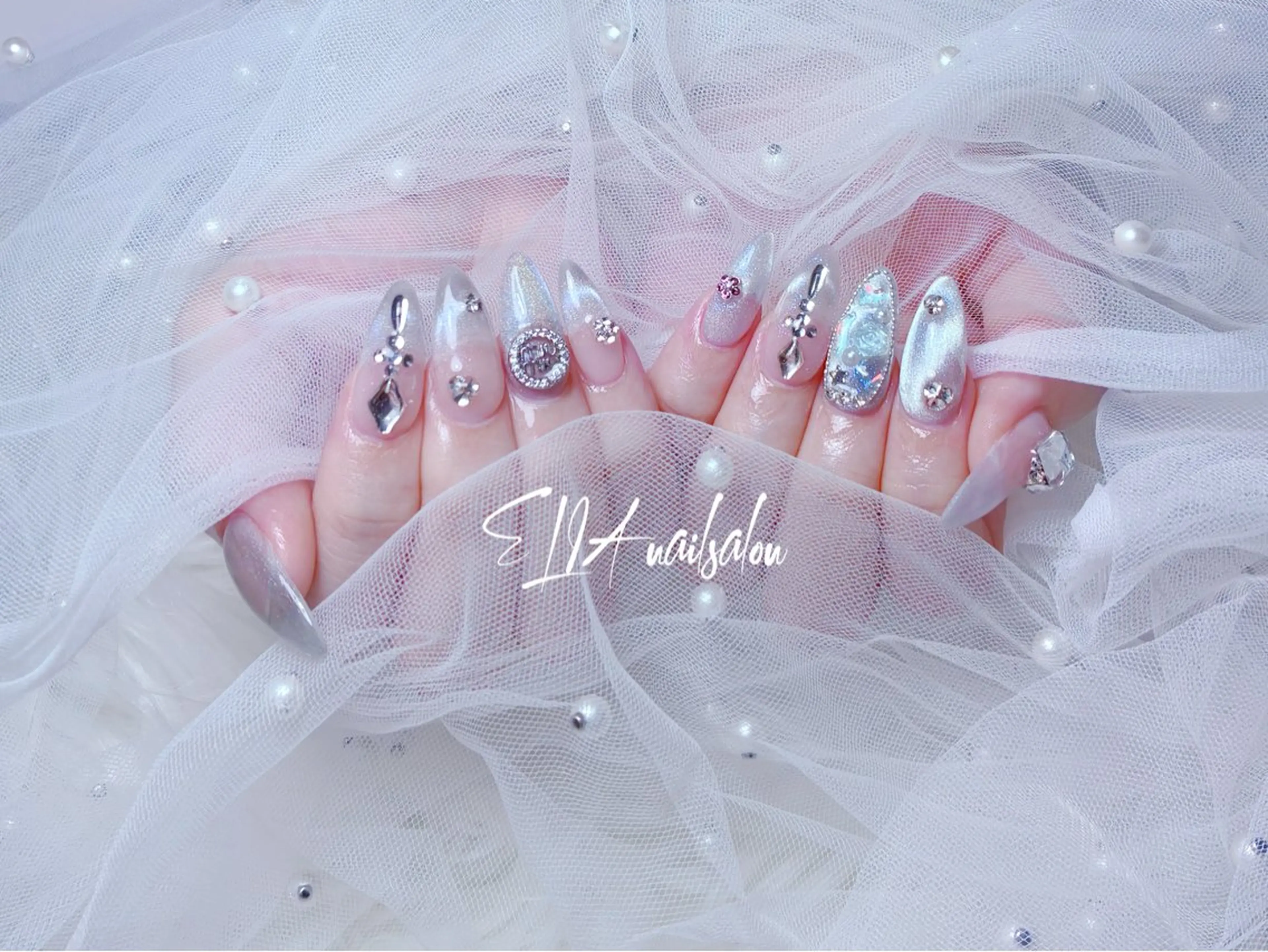 ミディアム ハンドネイル ハンドケア ELIA【エリア】 nailsalonのネイルデザイン