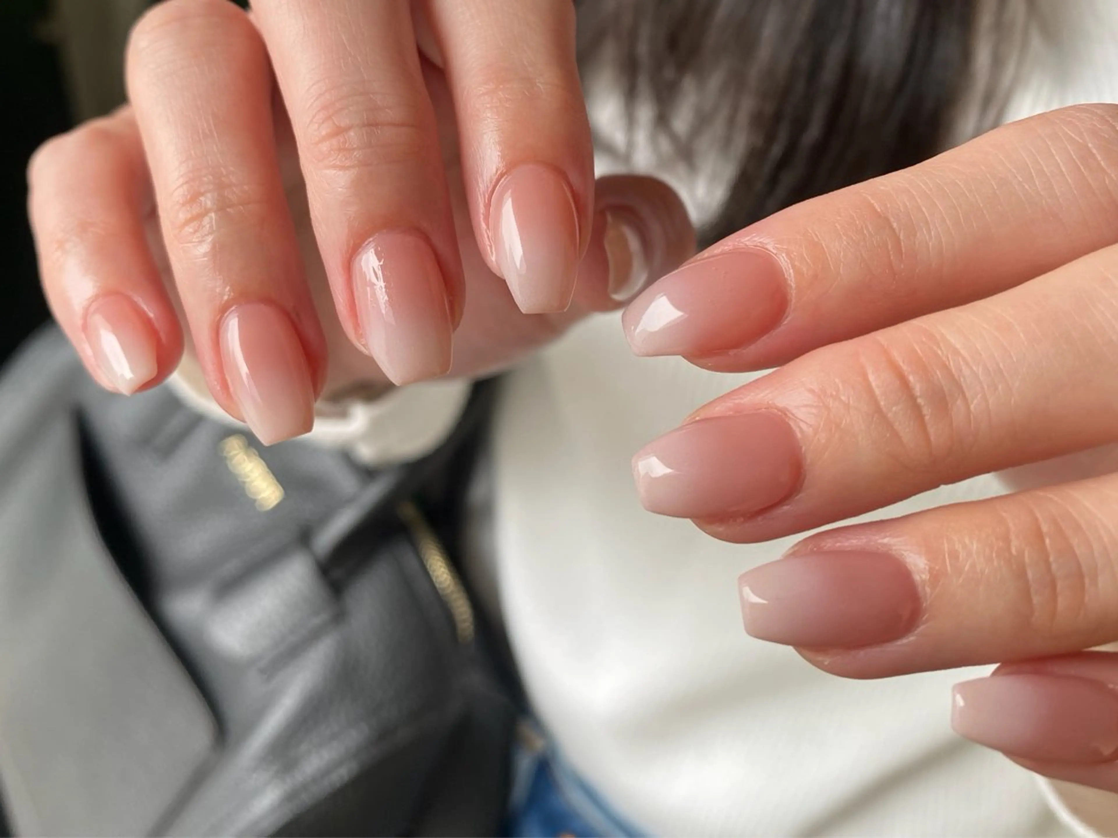 ネイル グラデーション オフィスネイル シンプルネイル ワンホンネイル ハンドネイル 花澤 ネイルサロンのネイルデザイン