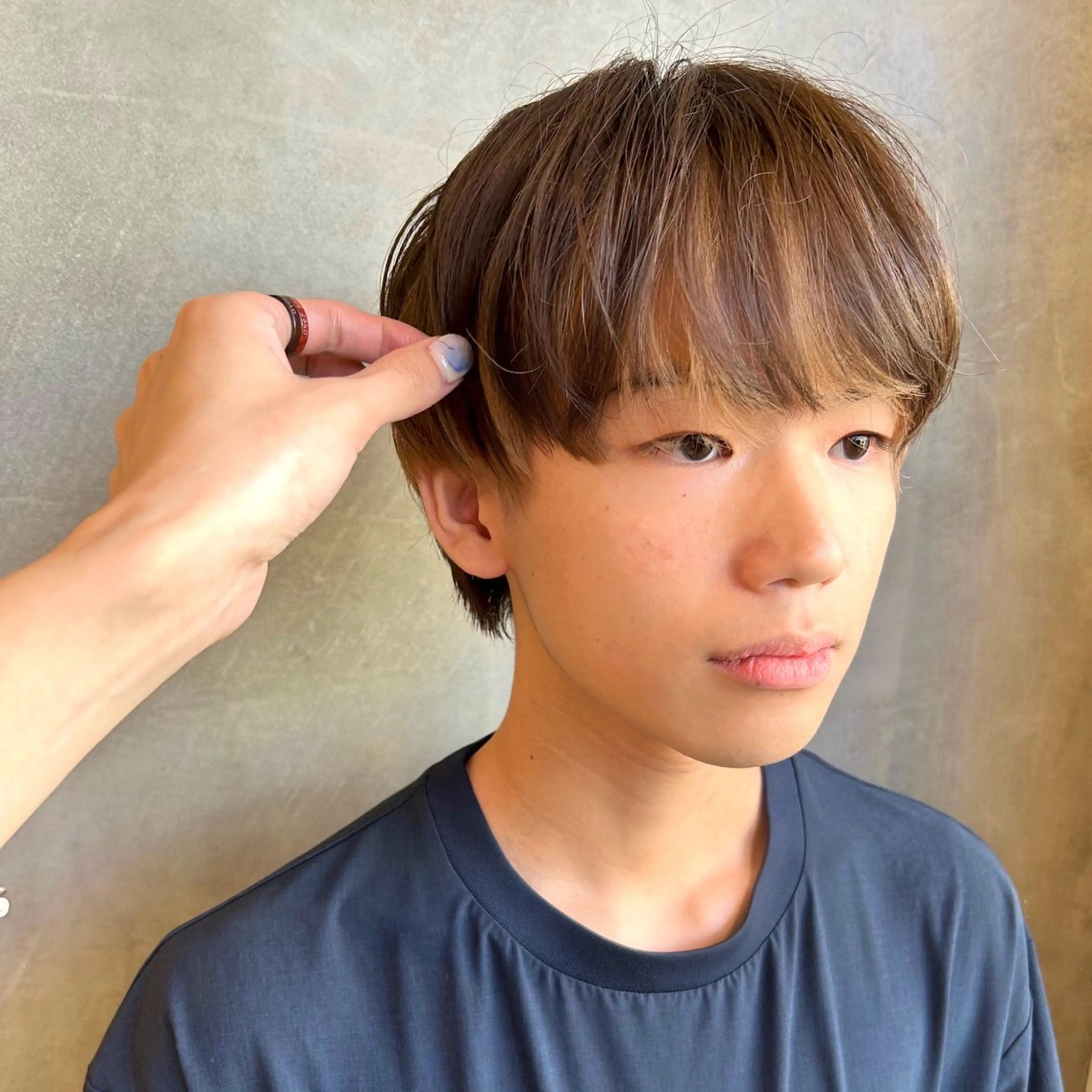ショート カラー メンズ メンズインナーカラー デザインカラー インナーカラー ヘアカラー écouter所属・ジェンダーレスカット ハイトーン/カイセイのヘアスタイル