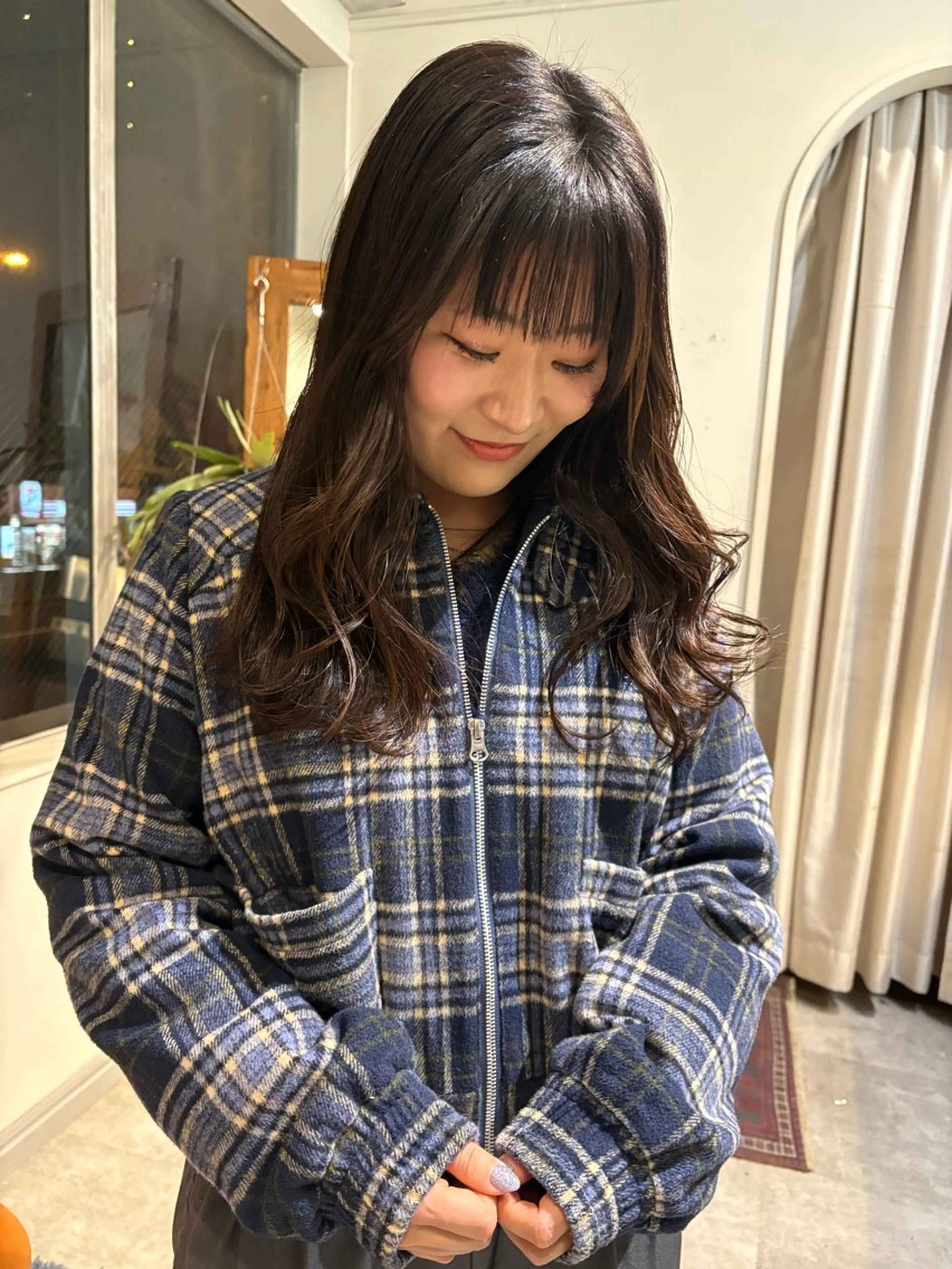 セミロング カラー ヘアカラー SIKI yuuna モテ韓国ヘア☁️のヘアスタイル