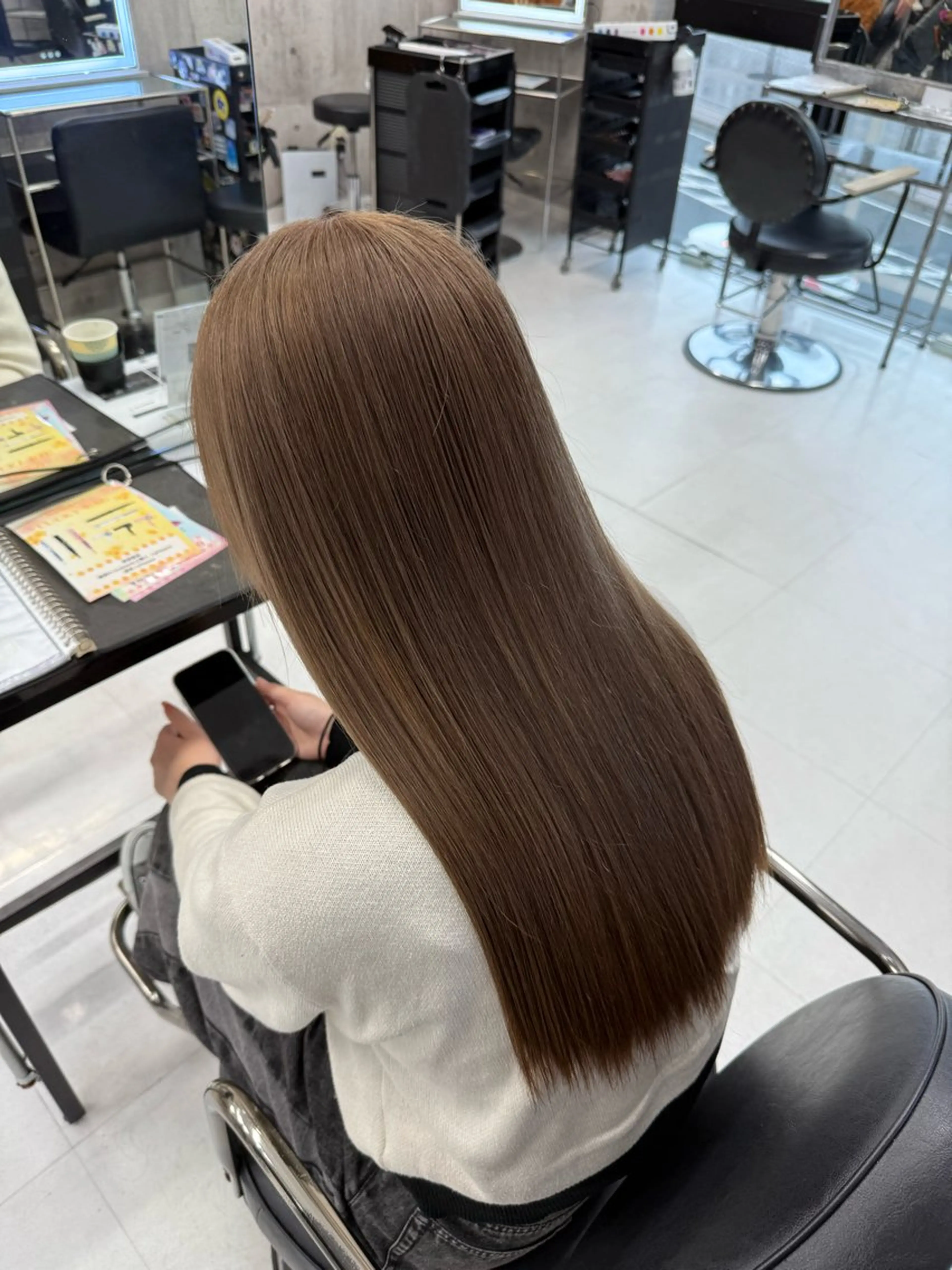 【ワンカラーで艶髪に✨】🫧透明感カラー➕髪質改善トリートメント🫧(メンズ大歓迎💫)の写真