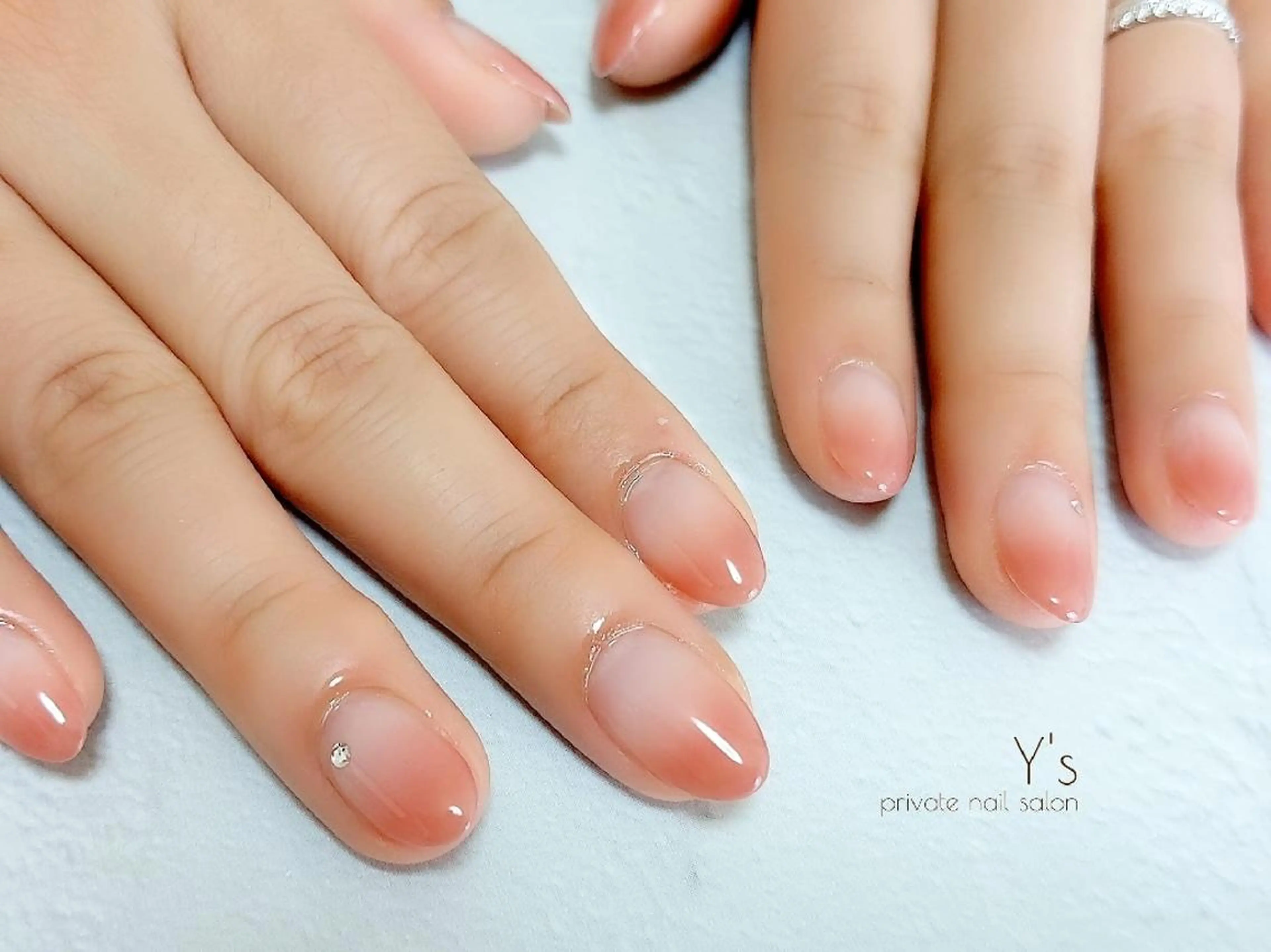 ネイル ハンドネイル YUMI NAGAI  のネイルデザイン