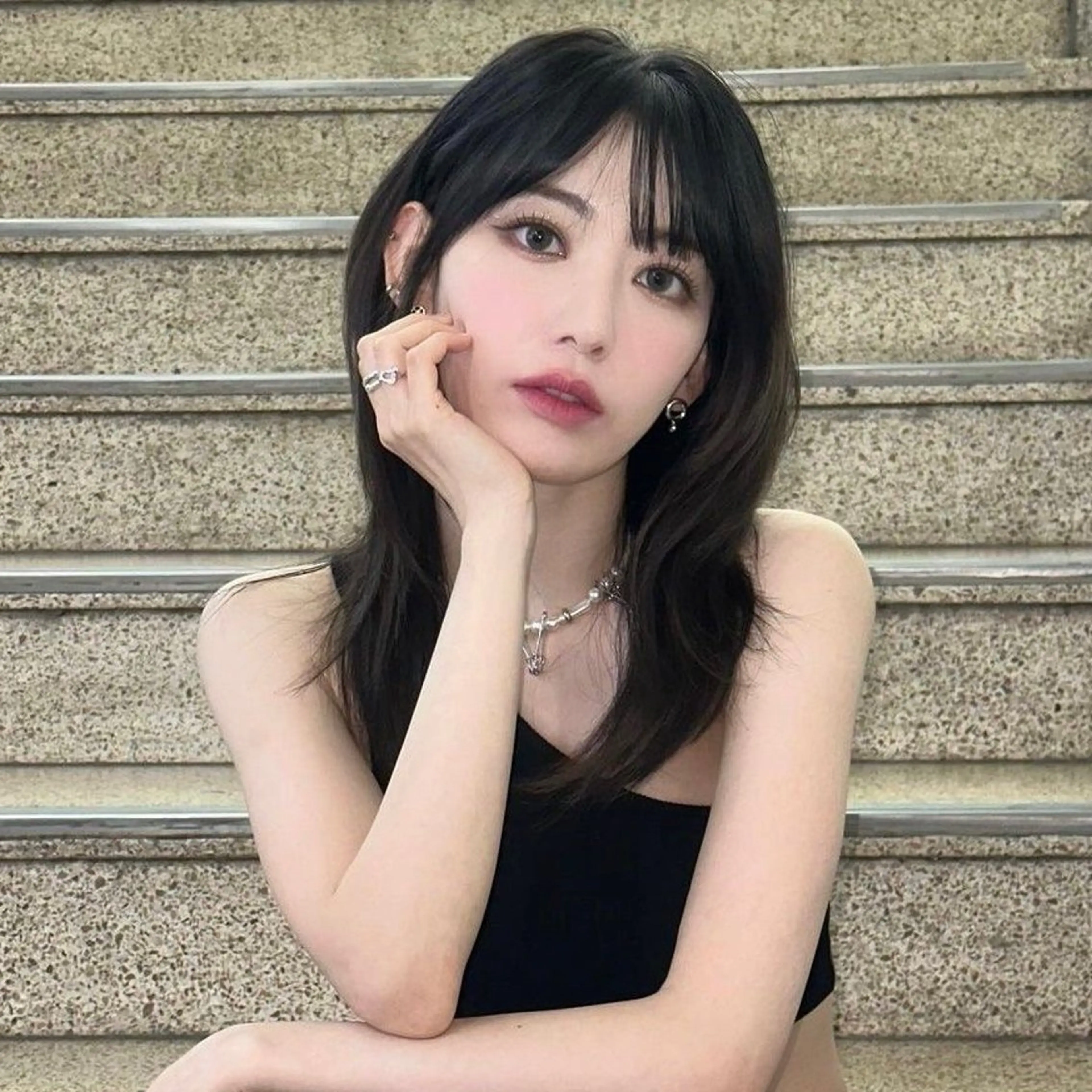 ロング カット ヘアカラー 大人っぽベージュ🤍 レイヤーRikutoのヘアスタイル