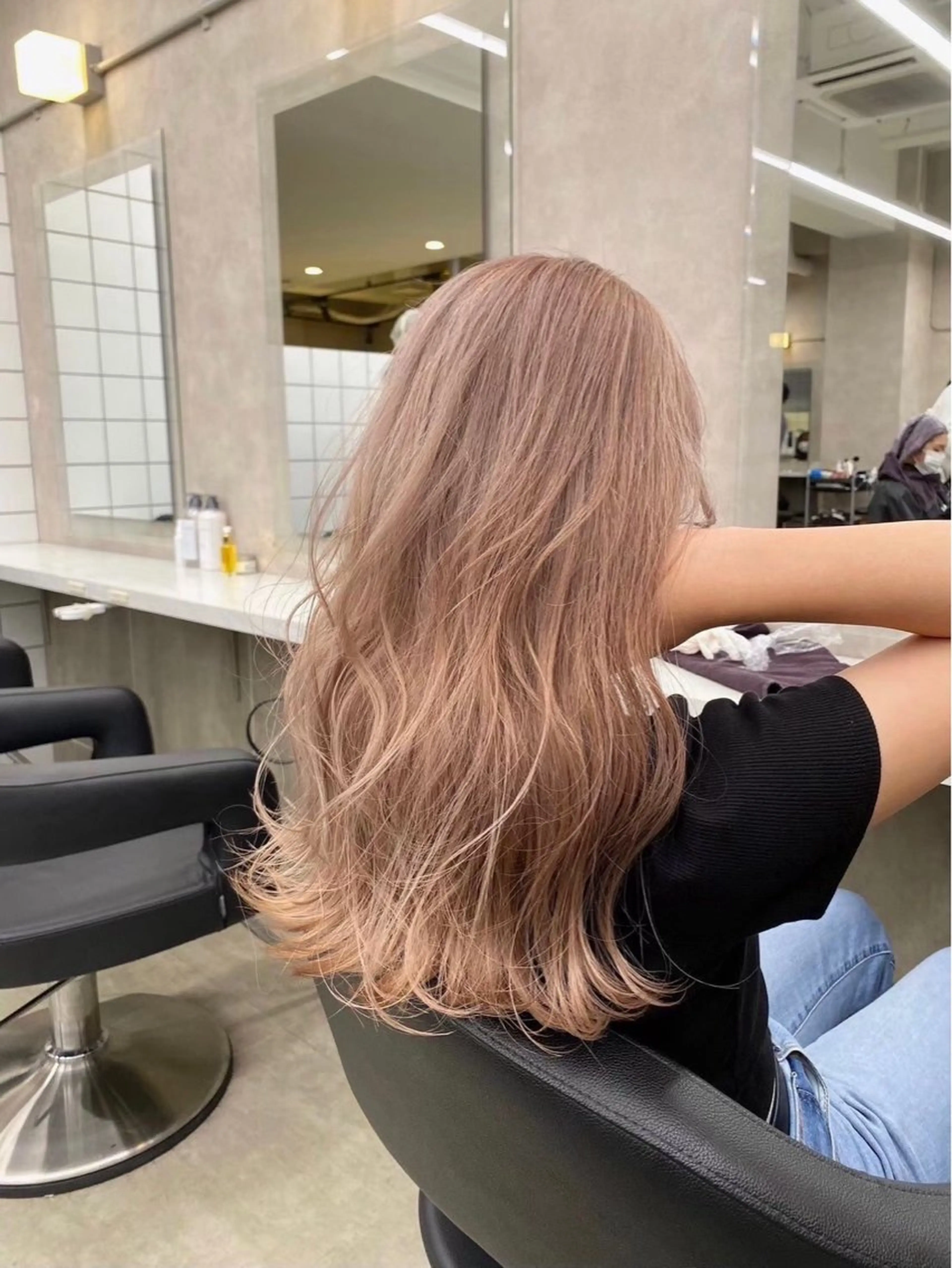 ロング カラー ヘアカラー ダメージレスハイ トーン💖kanonのヘアスタイル