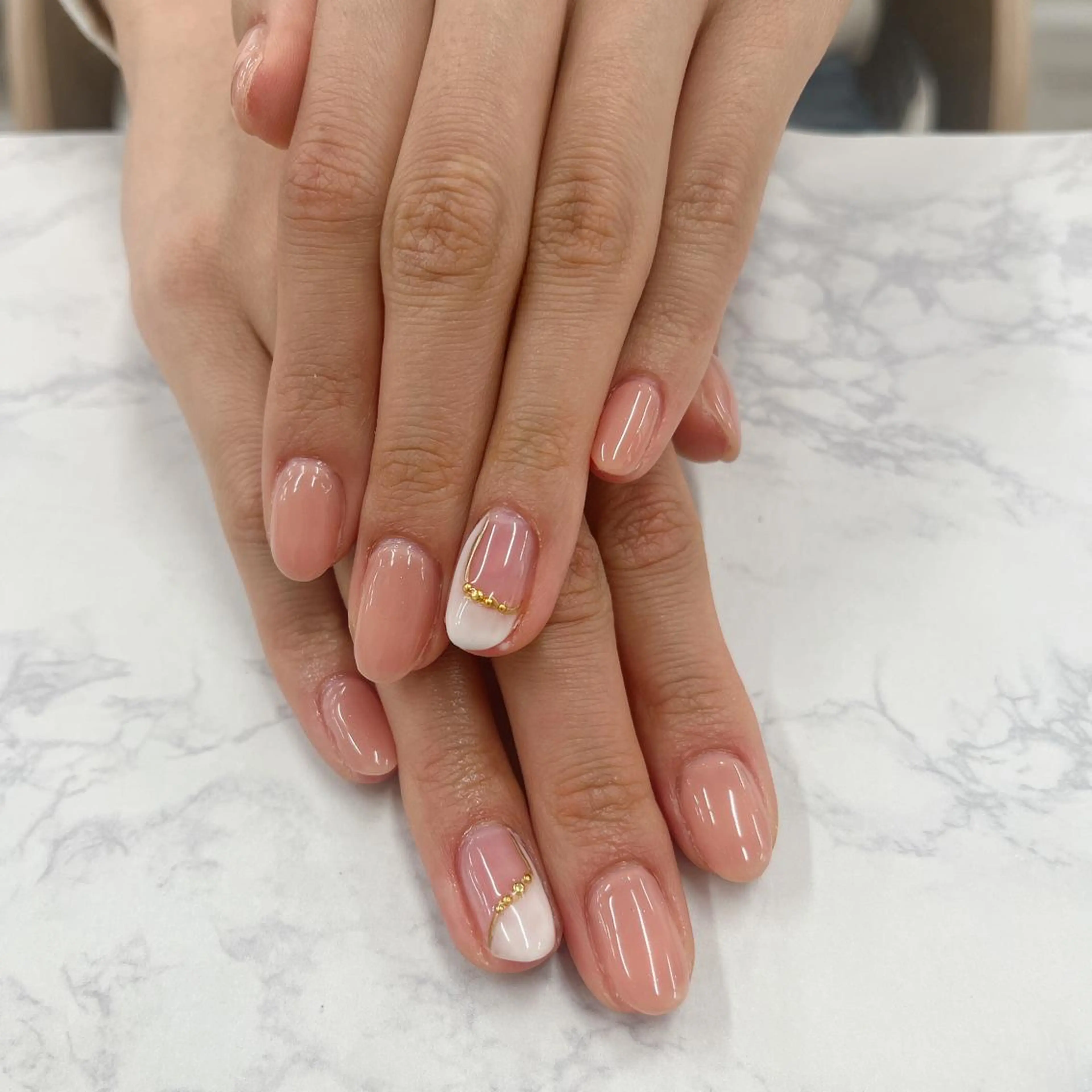 ネイル ニュアンスネイル ピンク ハンドネイル Bianca TORII🌞のネイルデザイン