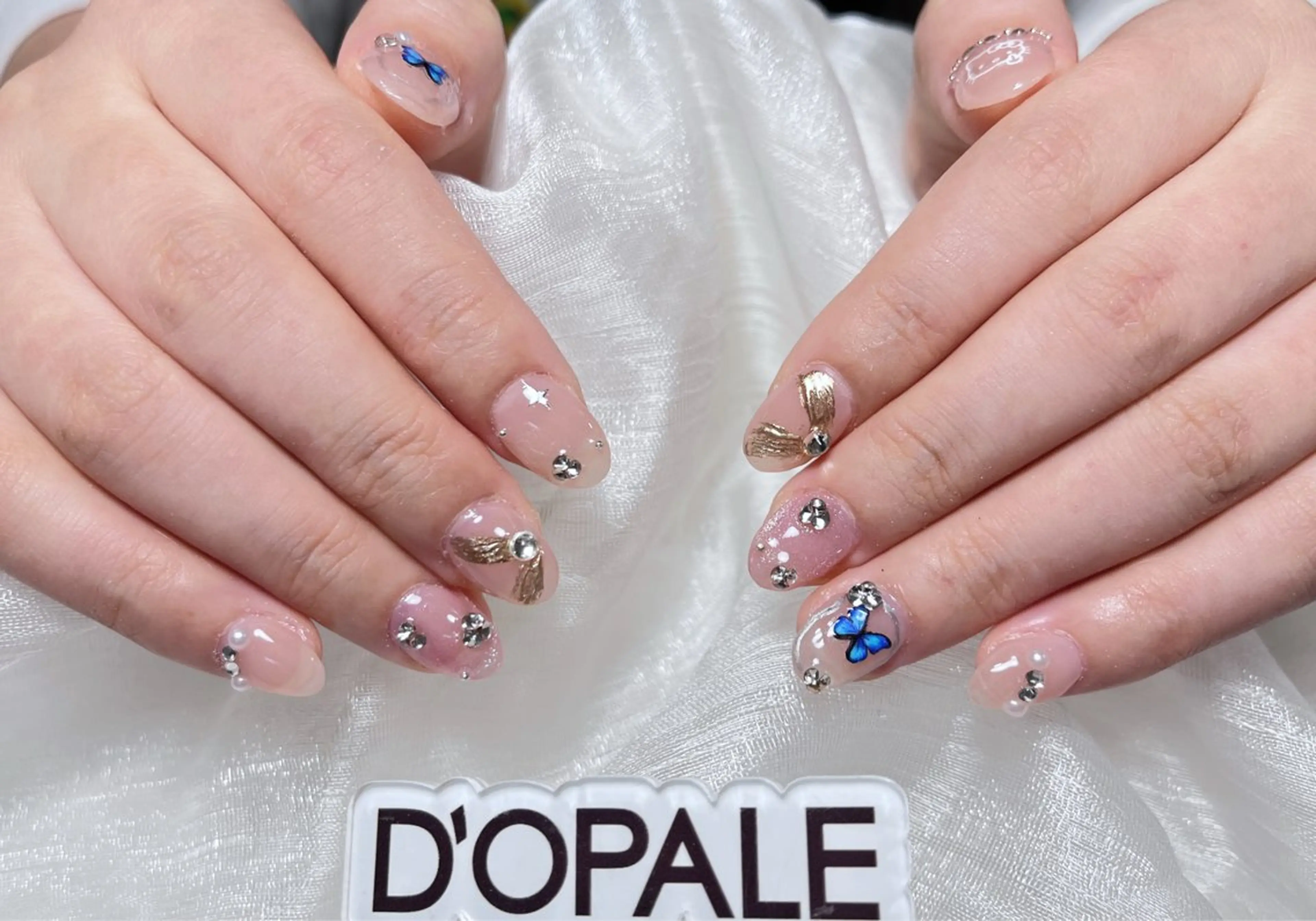 ネイル DOPALE、もも 彦奇のネイルデザイン