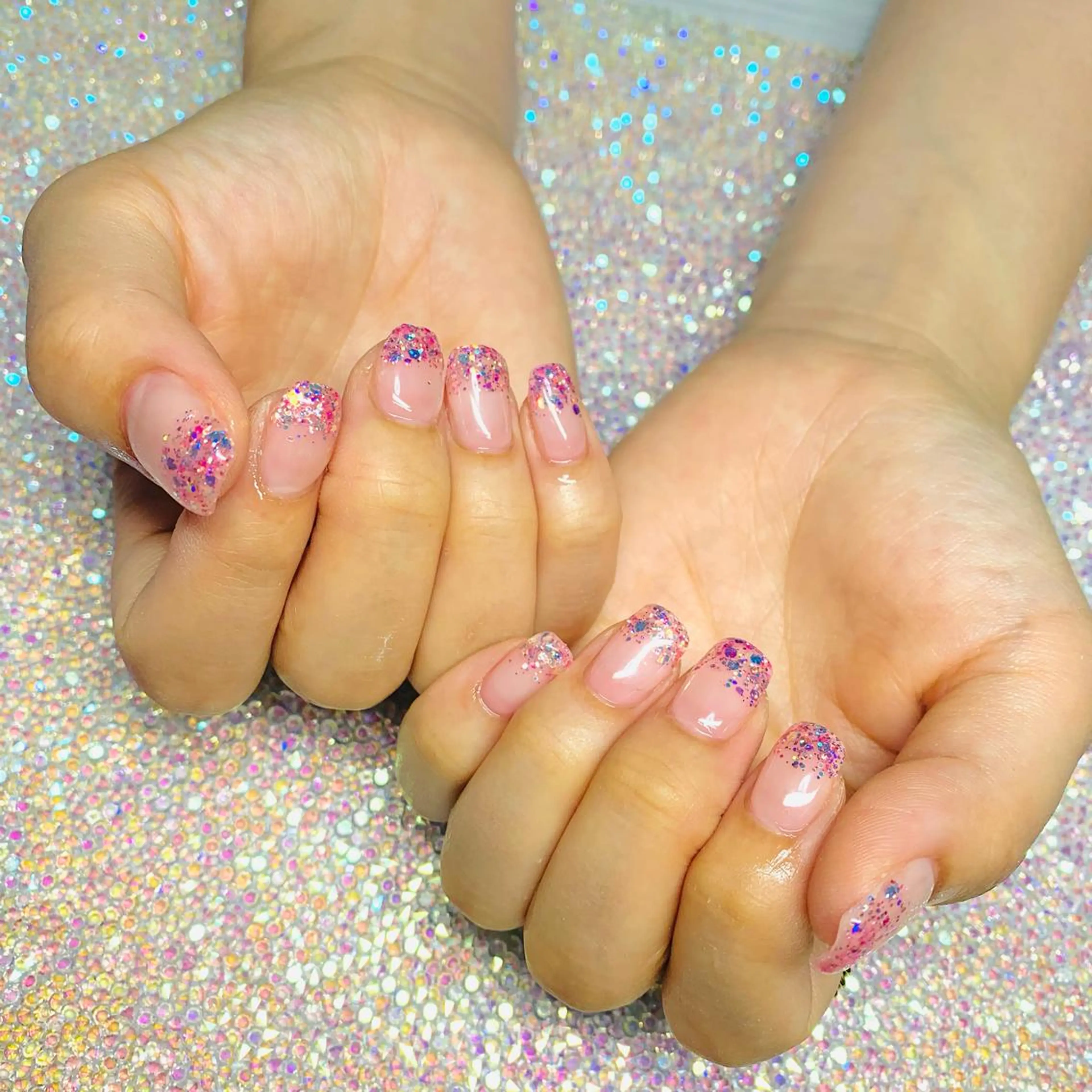 ネイル ジェルネイル グラデーション ラメ(グリッター) ラメグラデーション パラジェル Nailsalon Spina 琴美のネイルデザイン