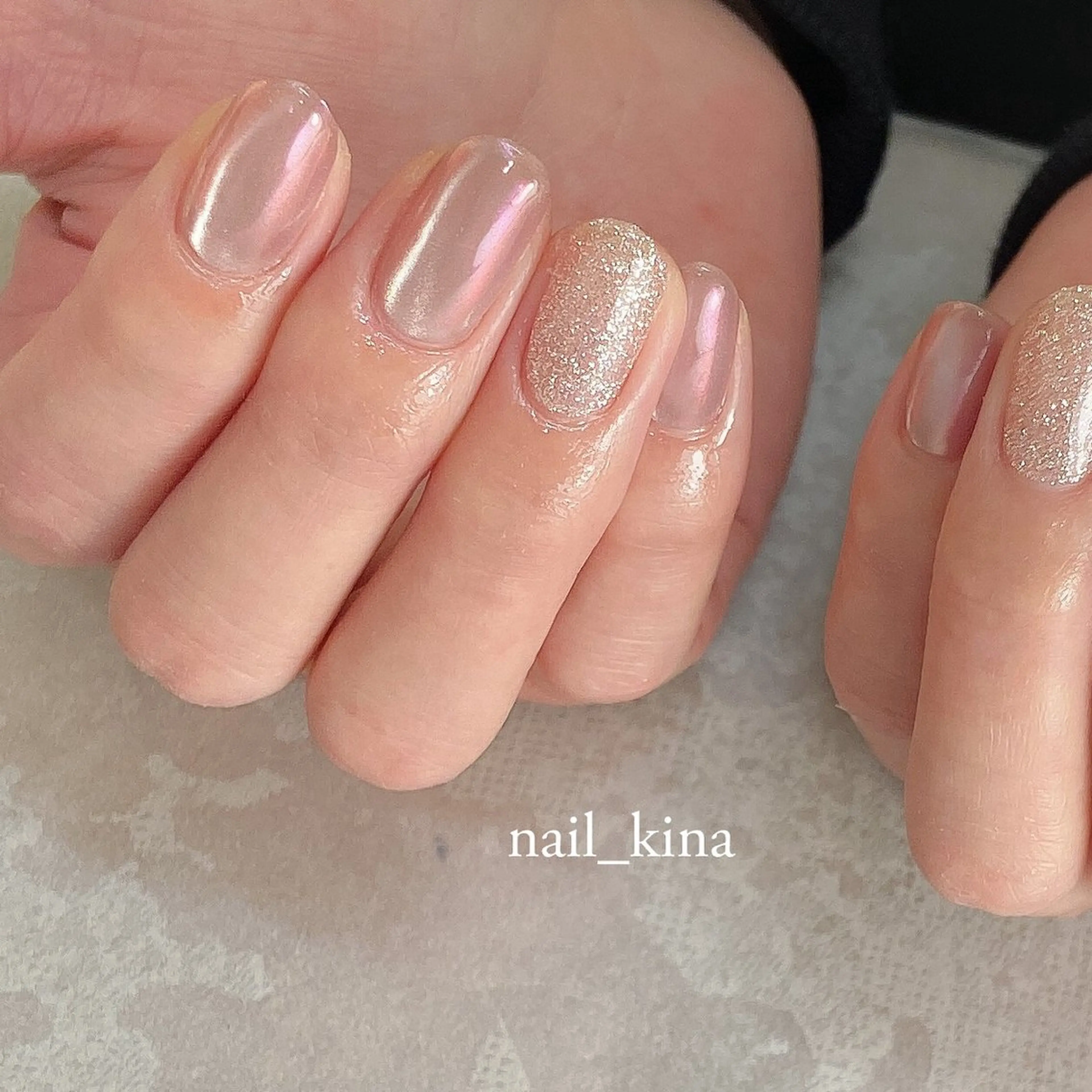 ネイル オーロラネイル フラッシュネイル マグネットネイル マグネットワンカラー オフィスネイル ハンドネイル nail_ kinaのネイルデザイン