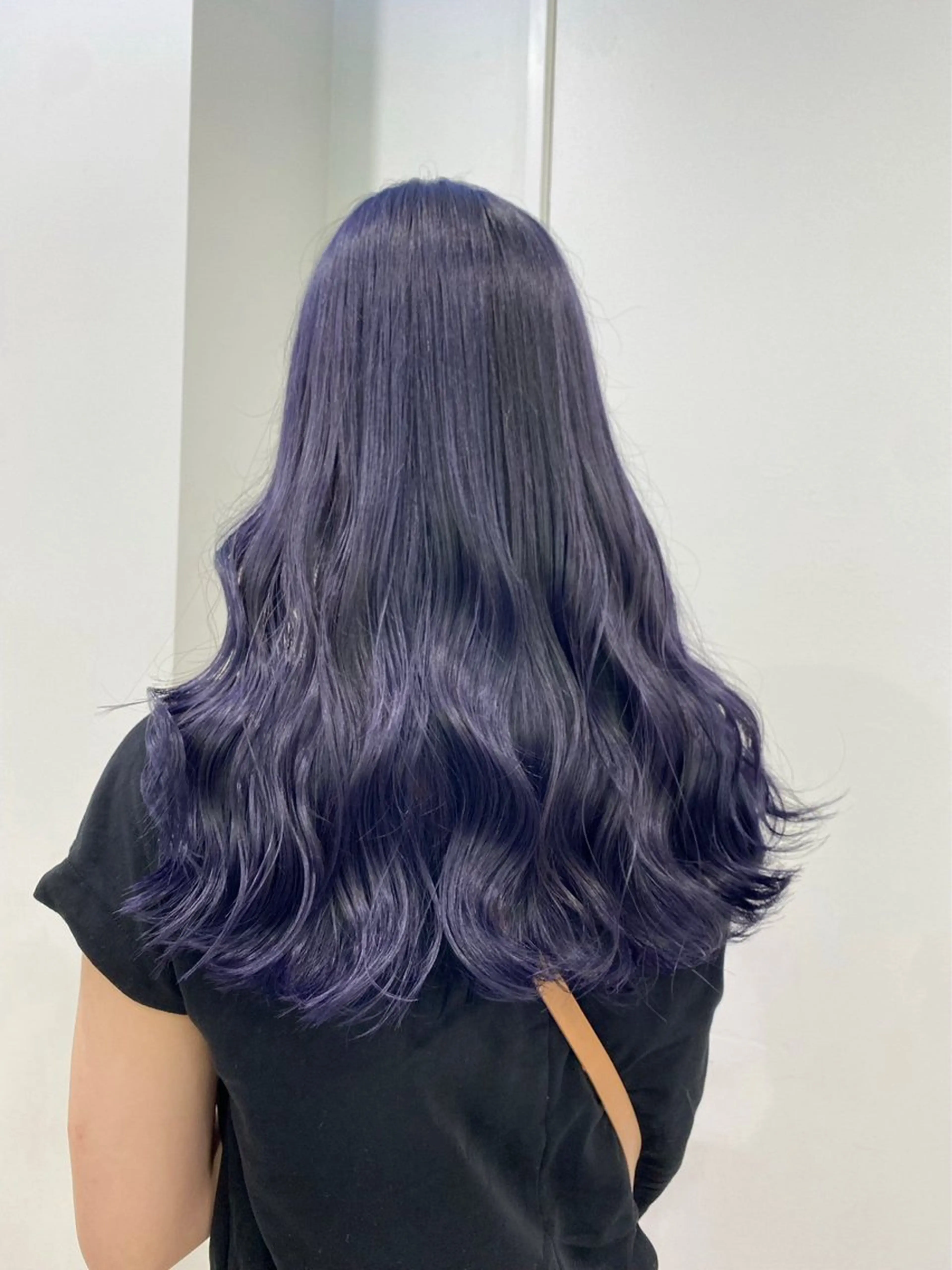 セミロング カラー ヘアアレンジ ブリーチ 透明感カラー 髪質改善 似合わせカット 🩵ダメージレス艶感 ハイトーン🩷のヘアスタイル