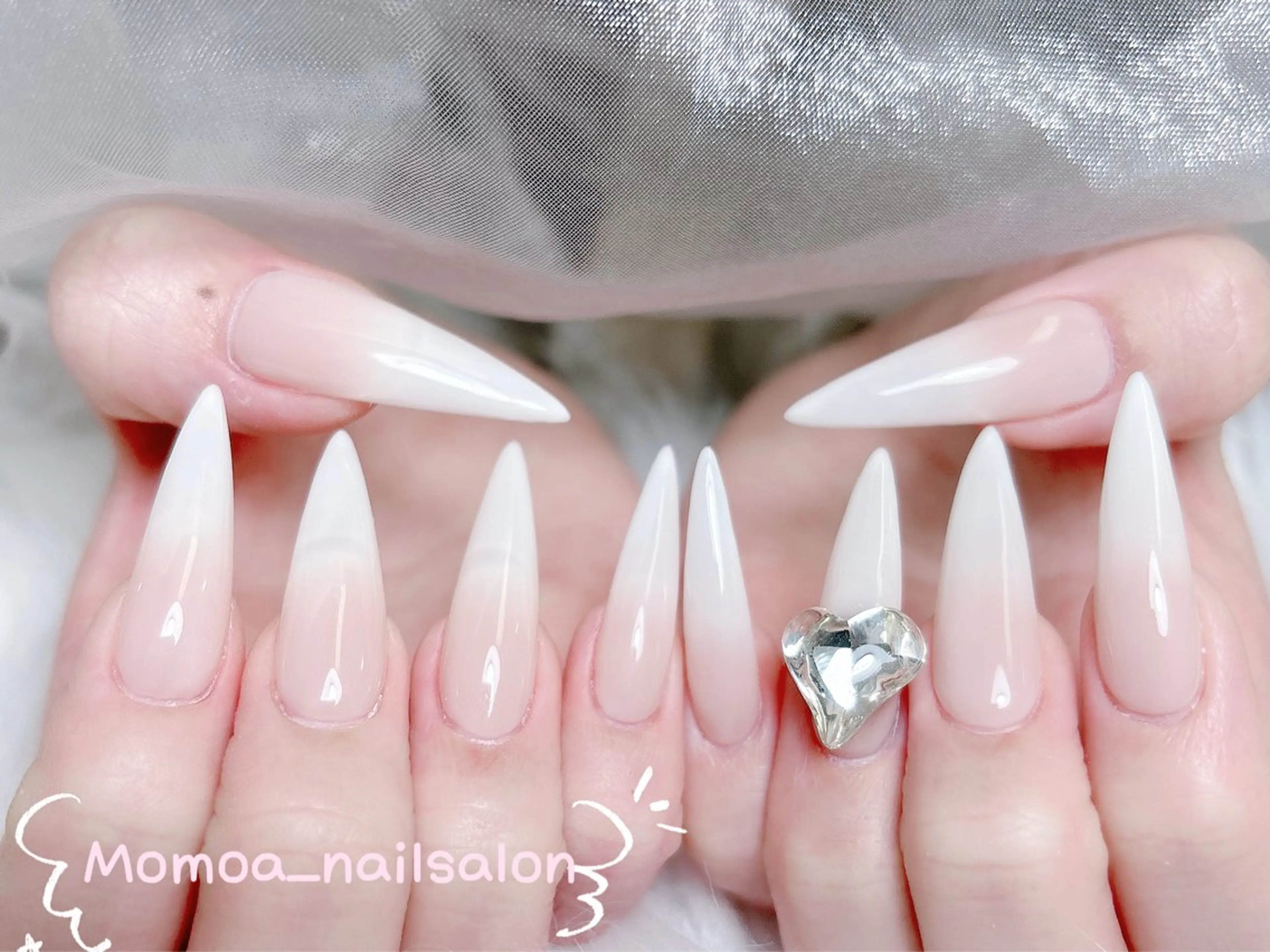 ネイル 成人式 ロングネイル マグネットネイル 大理石ネイル(マーブル) 持ち込み ハンドネイル Momoa nail salon所属・MoMoA Nail ネイル長さ出し専門店のネイルデザイン