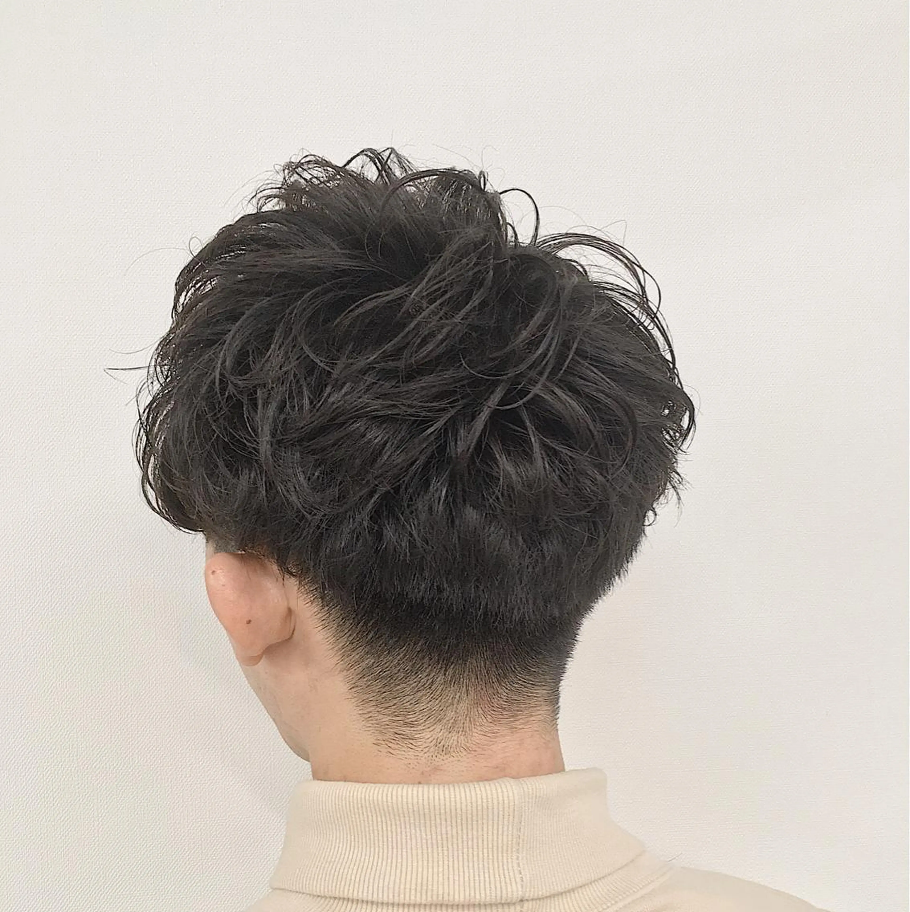 パーマ メンズ メンズパーマ スパイラルパーマ メンズサロンLOSS所属・メンズサロン rootのヘアスタイル