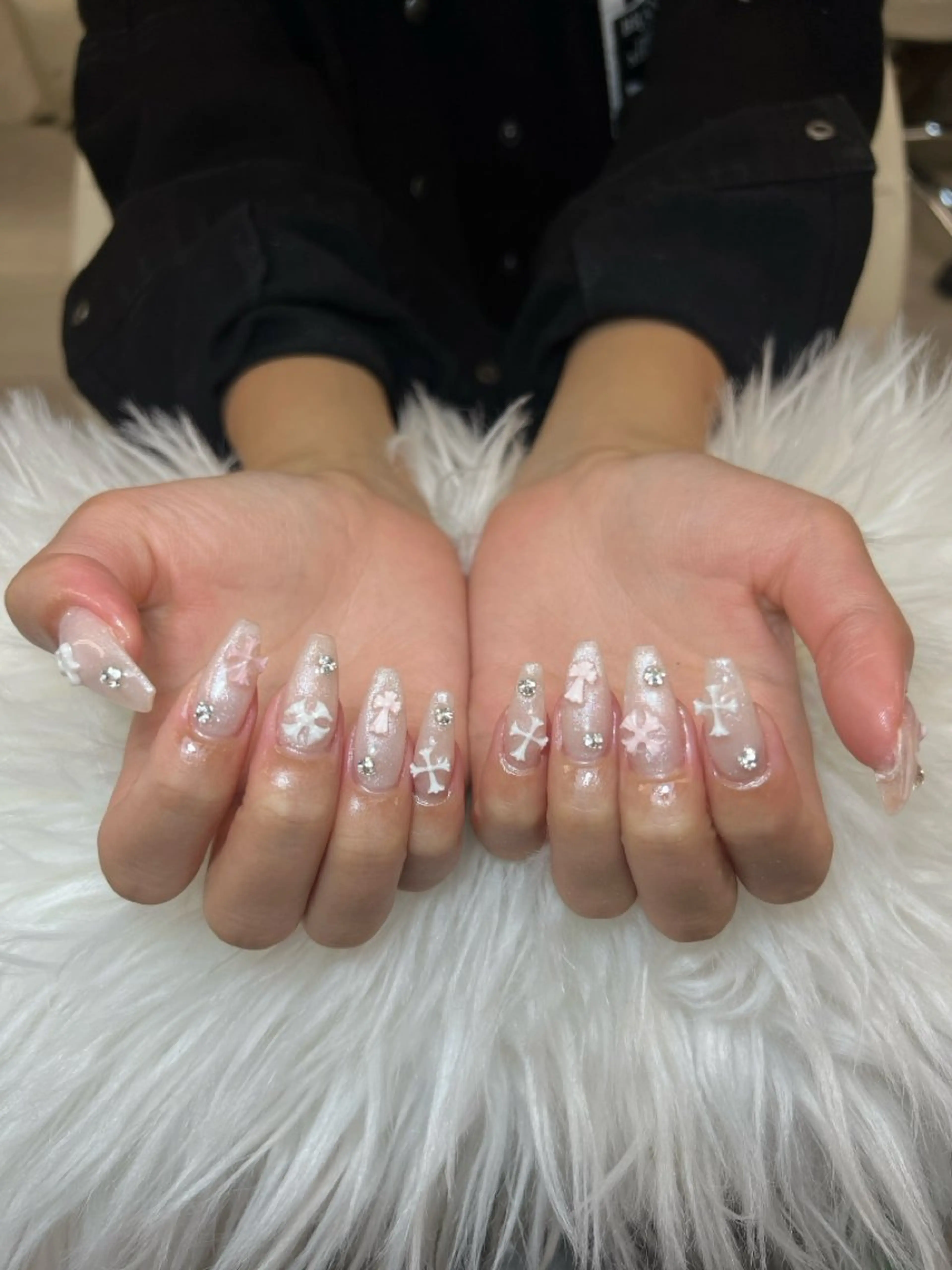 ネイル アートネイル オーロラネイル チークネイル 長さ出し フットネイル Noiranail_ studio所属・Noiranail_ studioのネイルデザイン