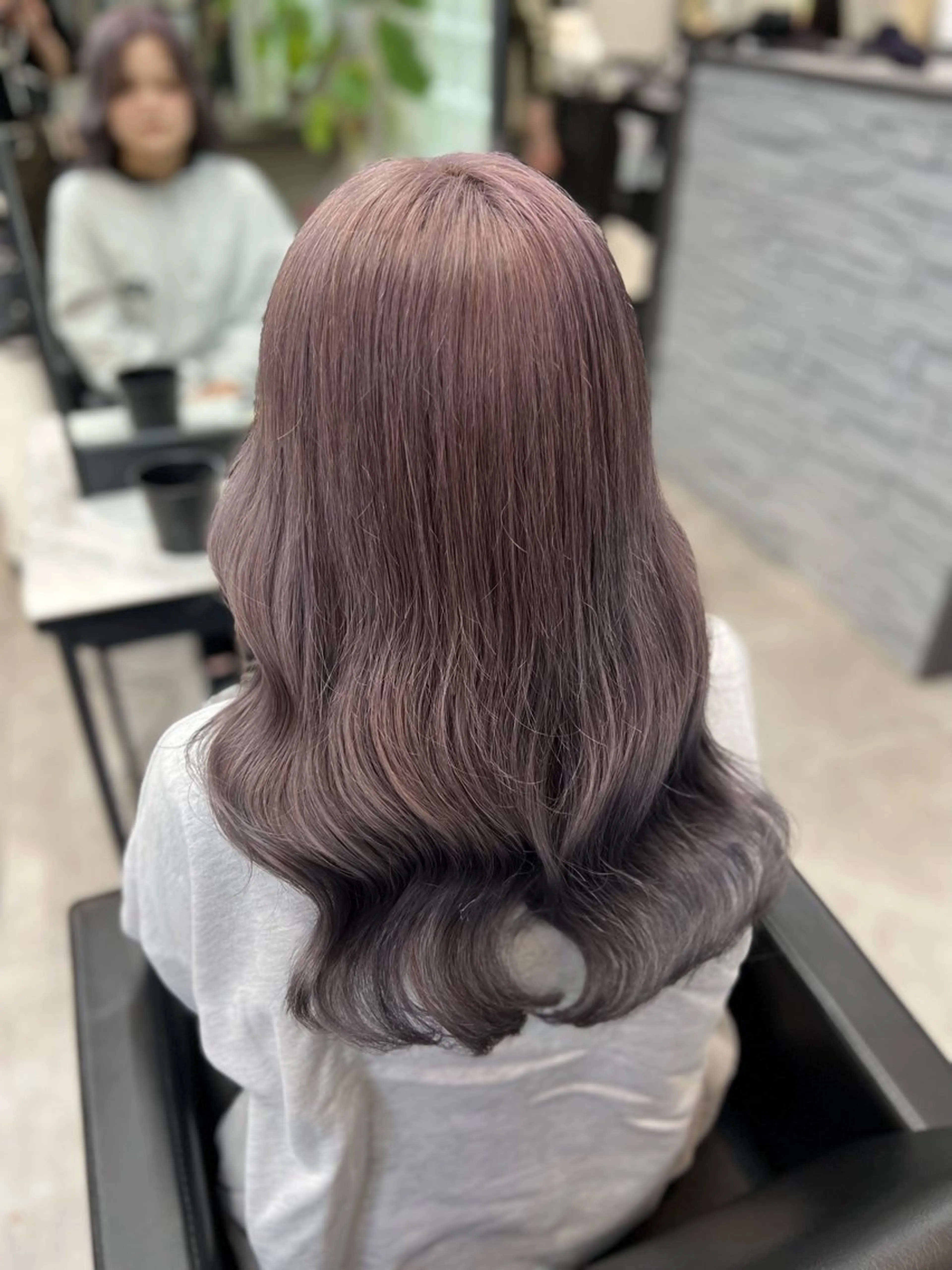 ロング maya レイヤーカットのヘアスタイル