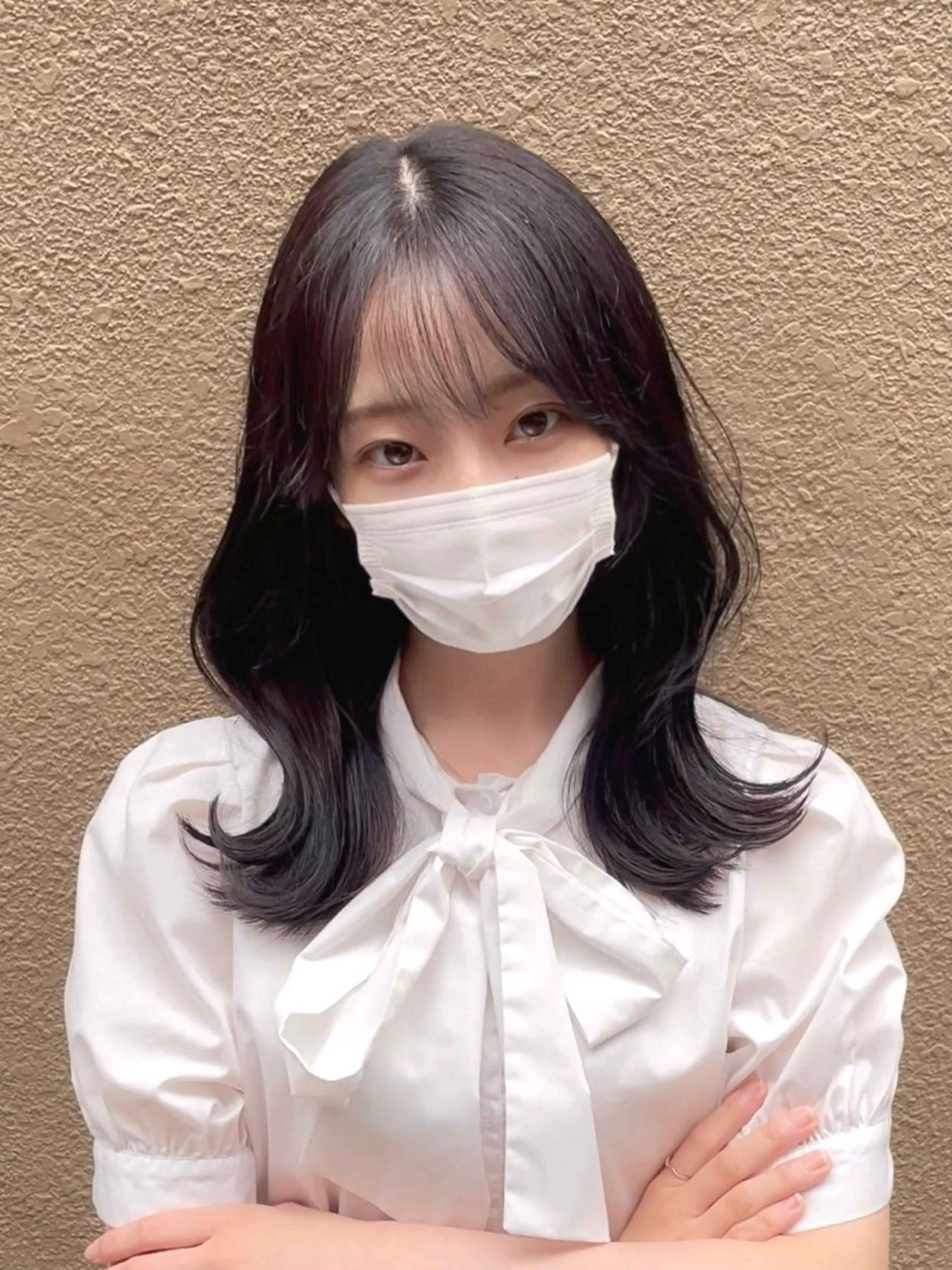 ミディアム 佐々本 志音のヘアスタイル