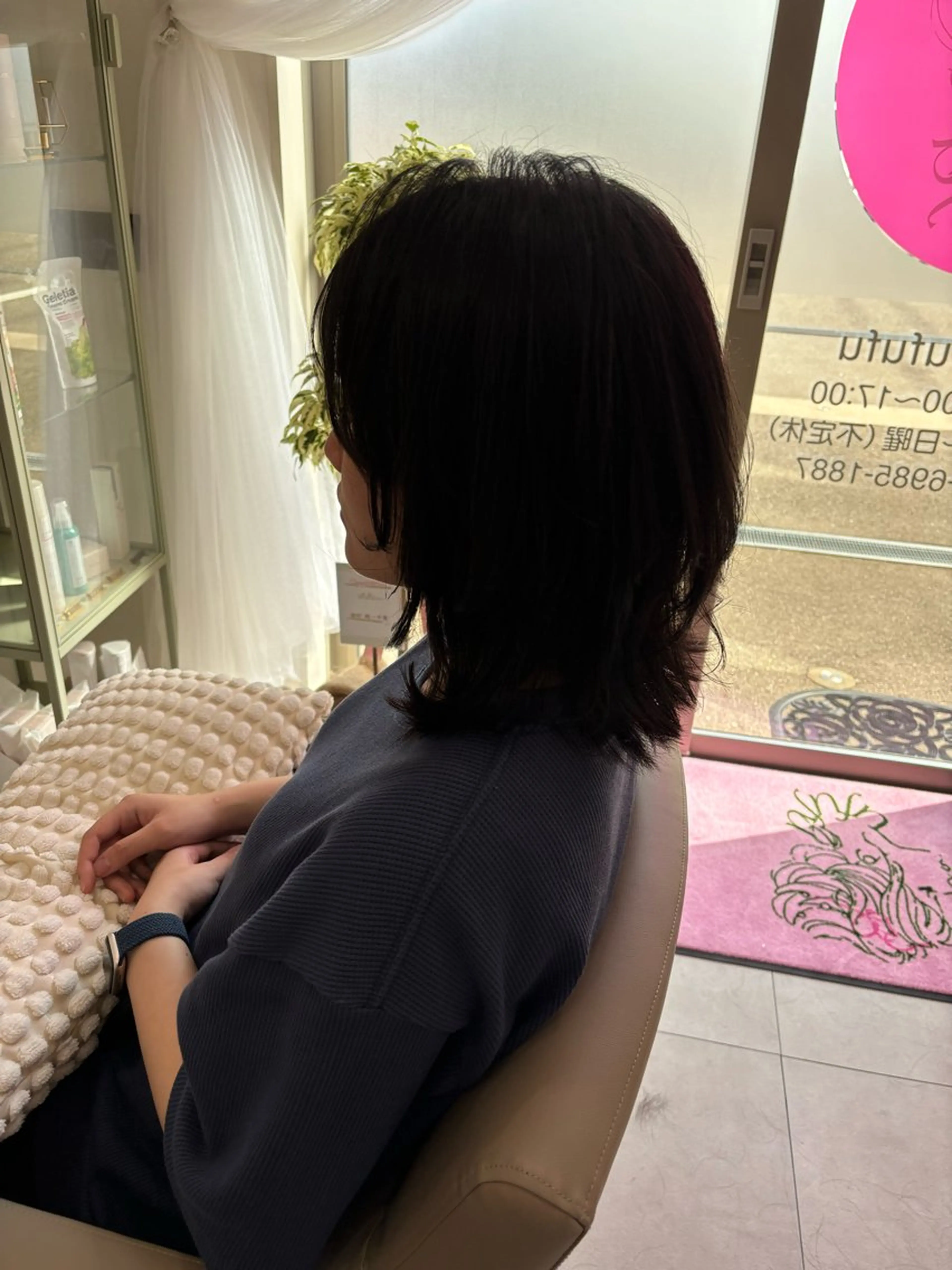 ミディアム レイヤーカット ufufu所属・境 菜摘のヘアスタイル