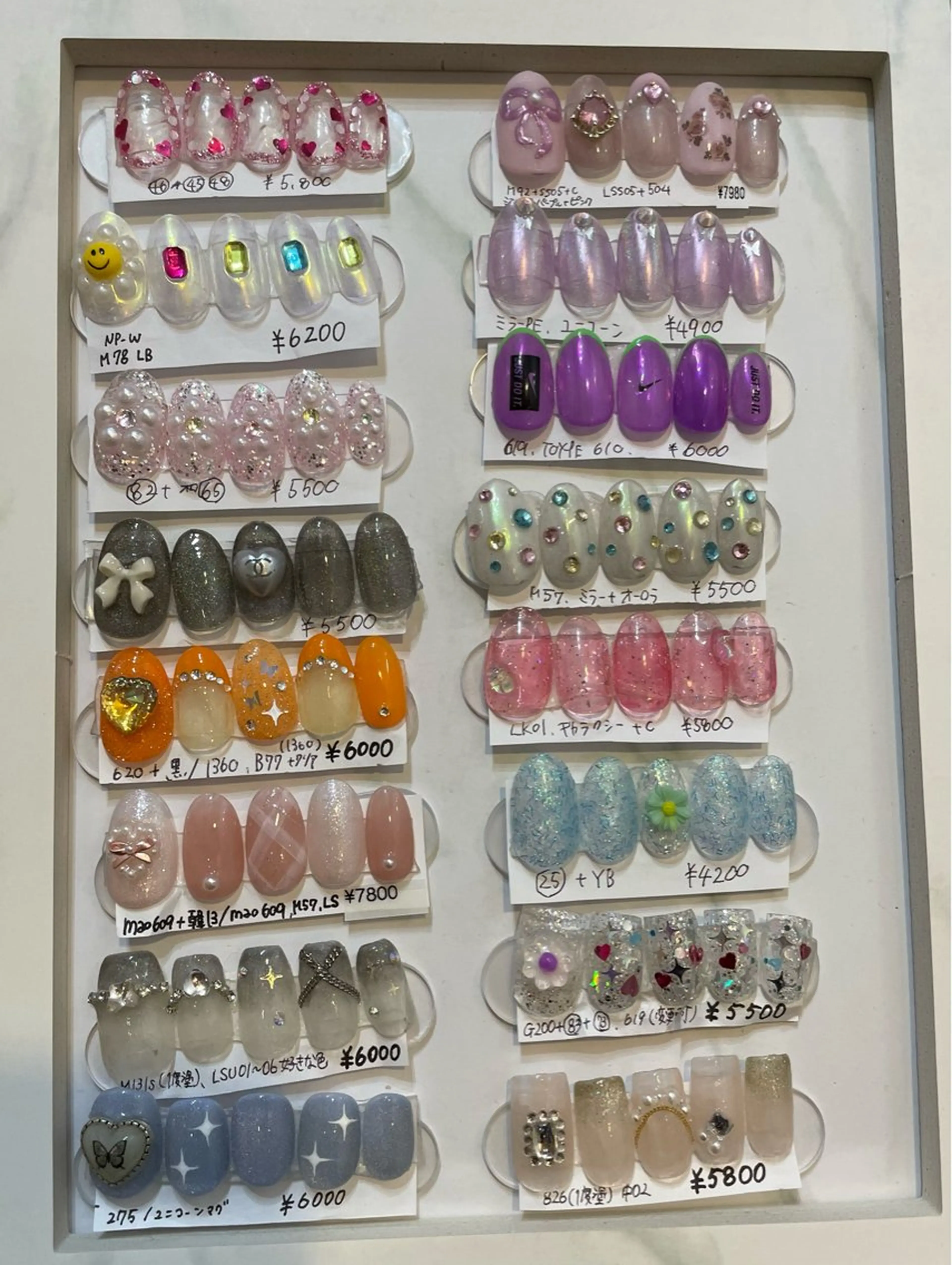 ネイル ハンドネイル Fiona Nail＆eyelash 大久保店【フィオナ】所属・下野 🌙のネイルデザイン