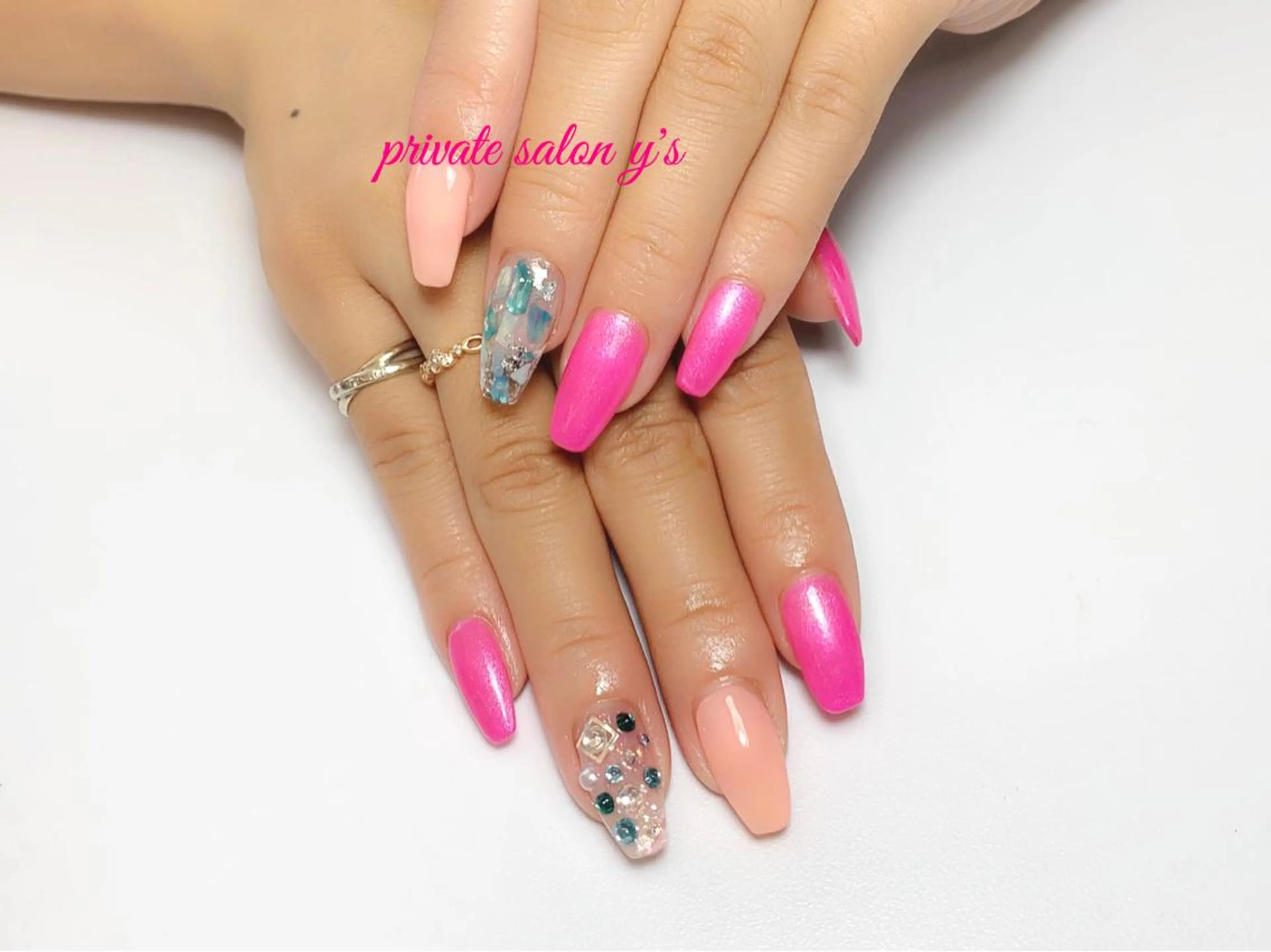 ネイル y' sのネイルデザイン