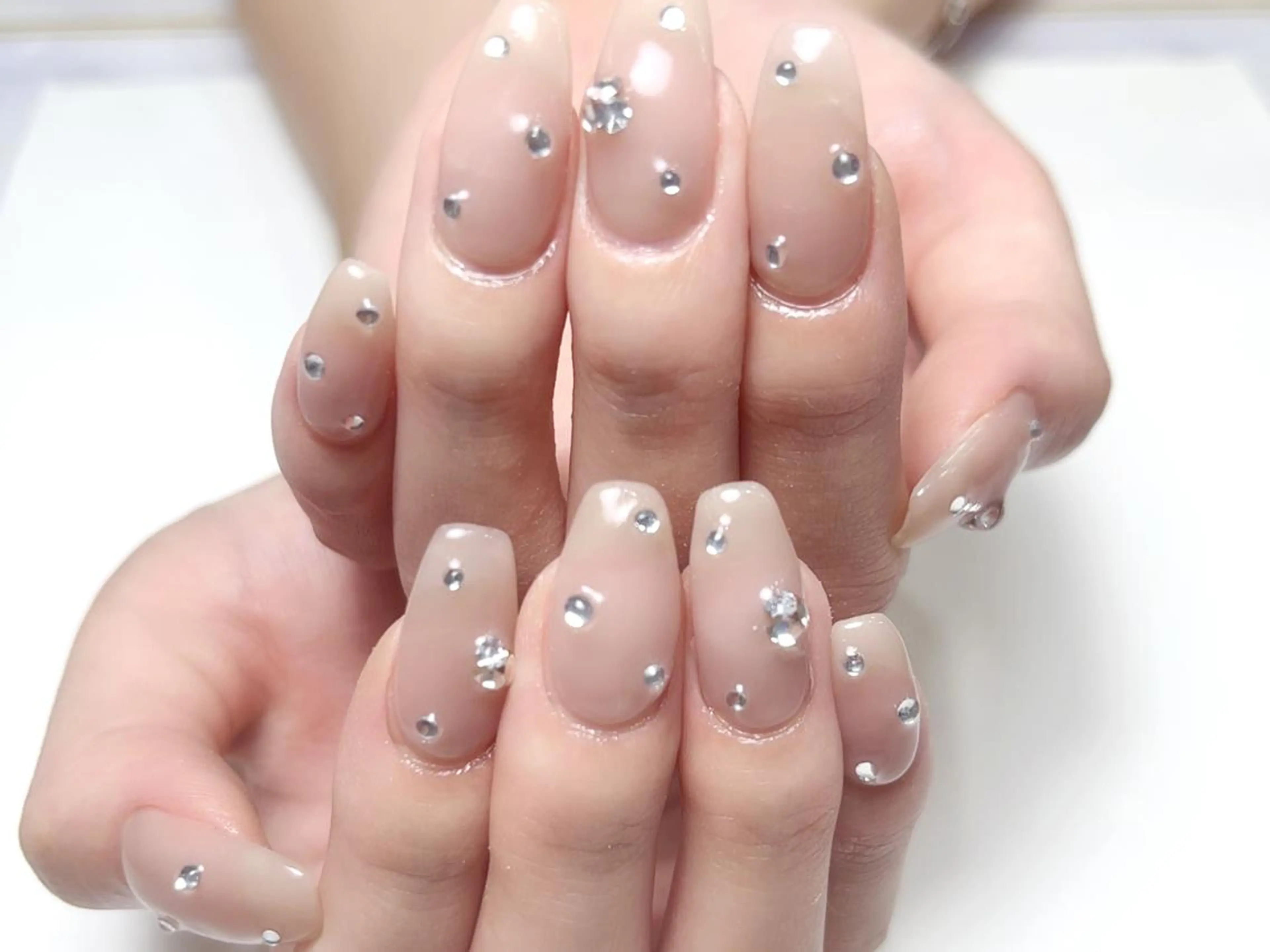 ネイル Elegant beautyカクのネイルデザイン