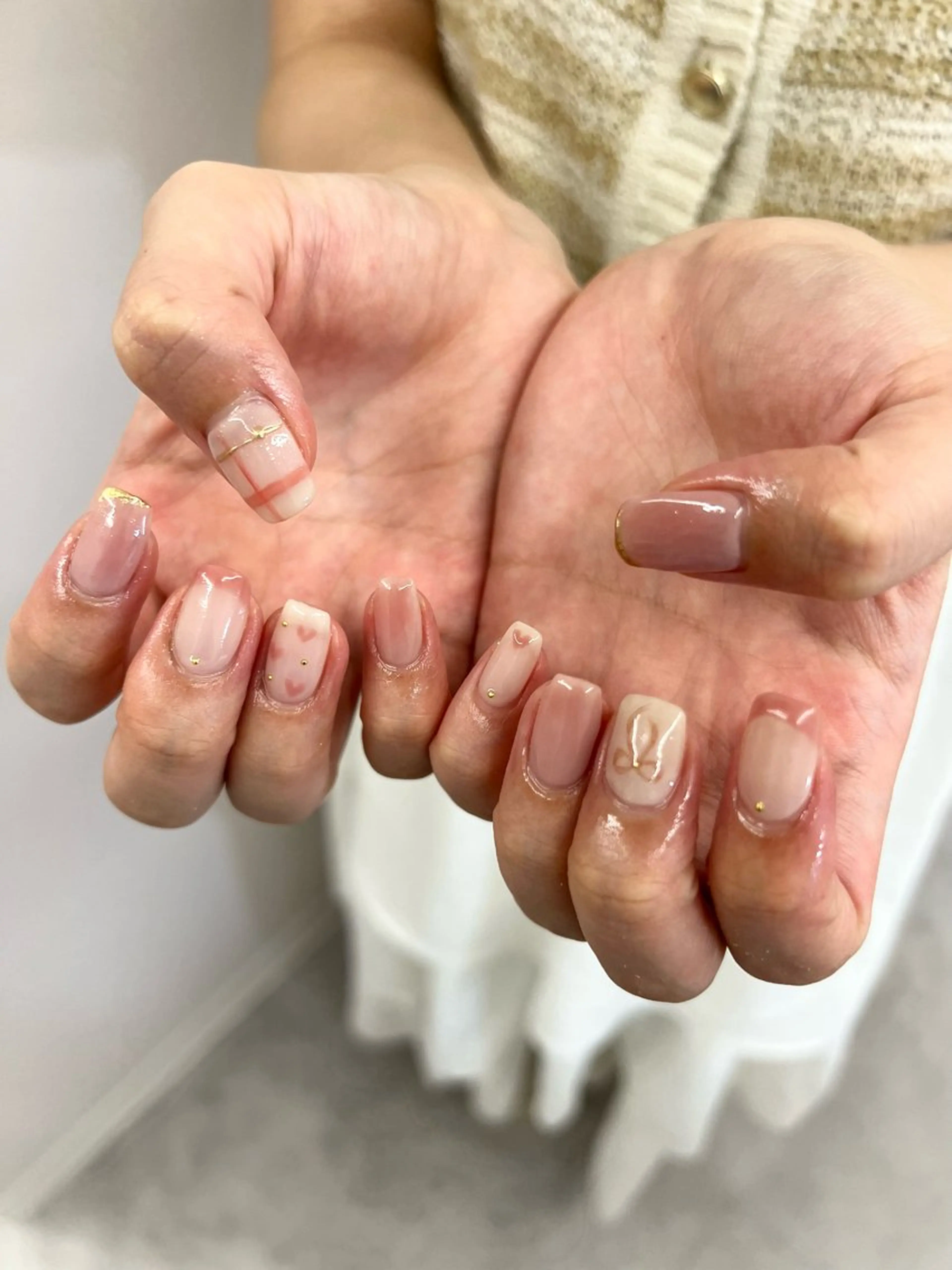 ネイル フレンチネイル ジェルネイル ハート 韓国ネイル マグネットネイル ハンドネイル ハンドケア Bana_ Nailのネイルデザイン