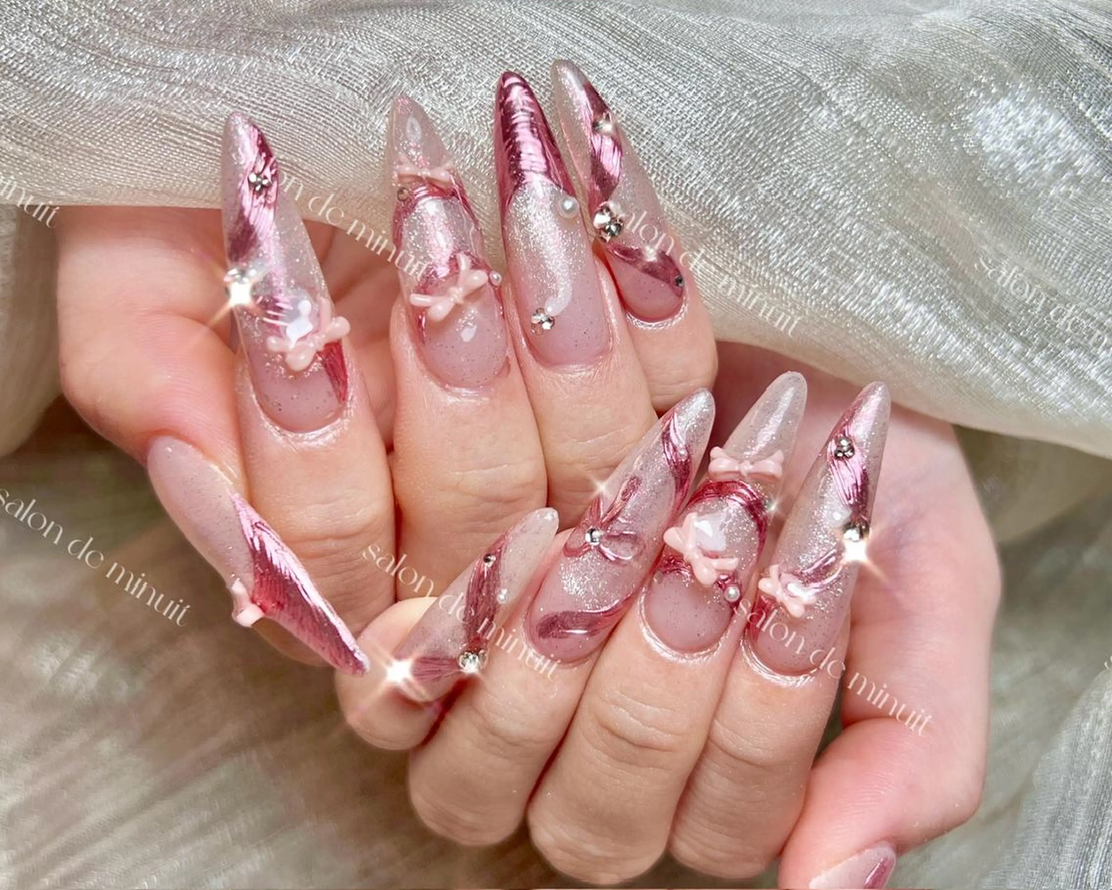 ネイル Salon de Minuit🦩のネイルデザイン