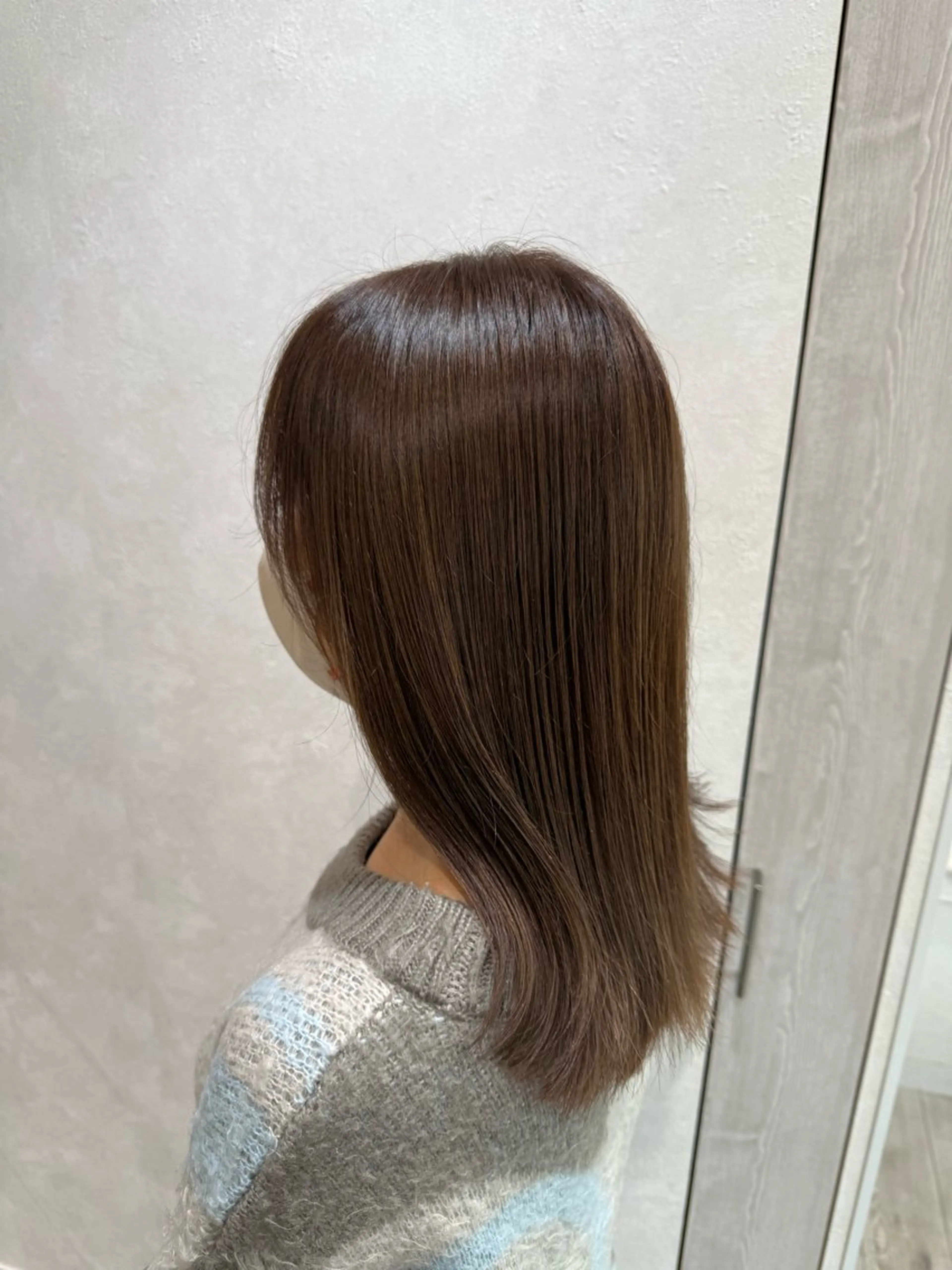 セミロング カラー 髪質改善 トリートメント トリートメント 髪質改善縮毛矯正 💎TOMOのヘアスタイル