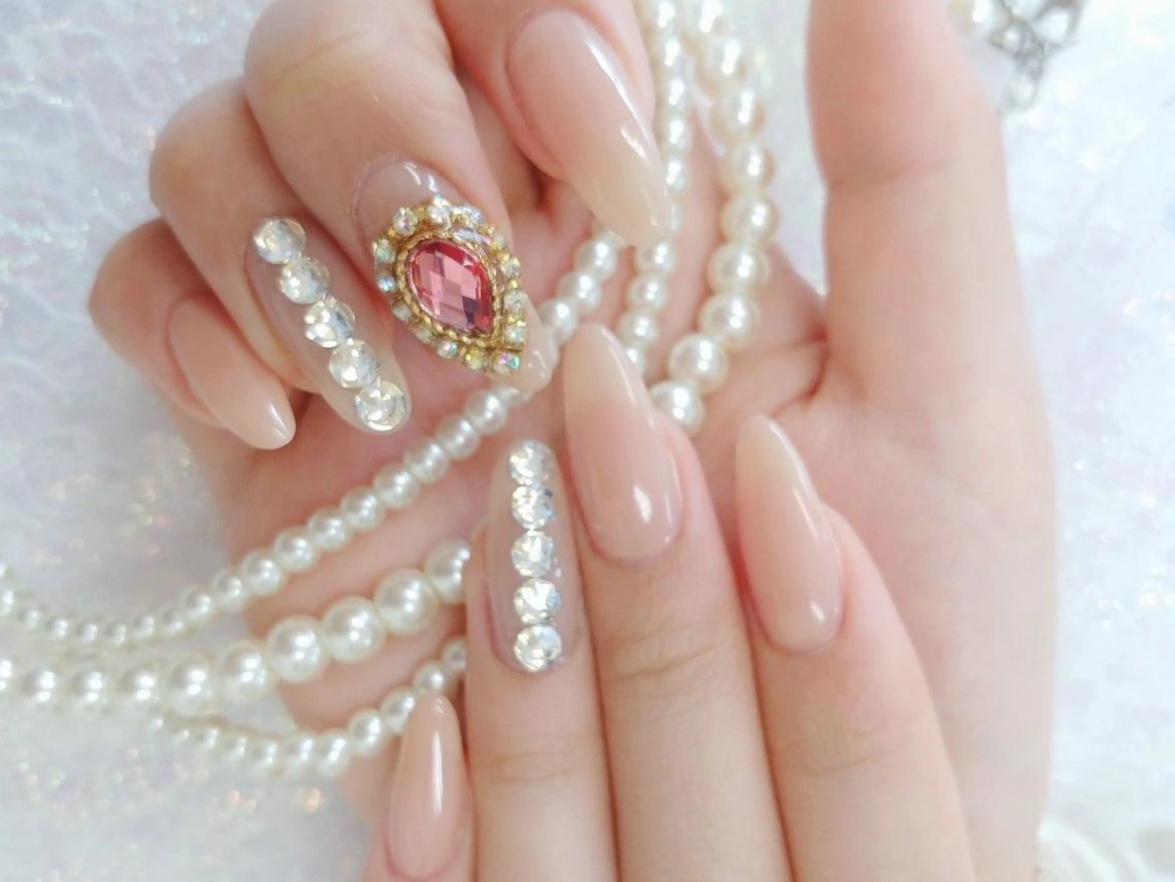 ネイル ストーンネイル Nail lieNのネイルデザイン