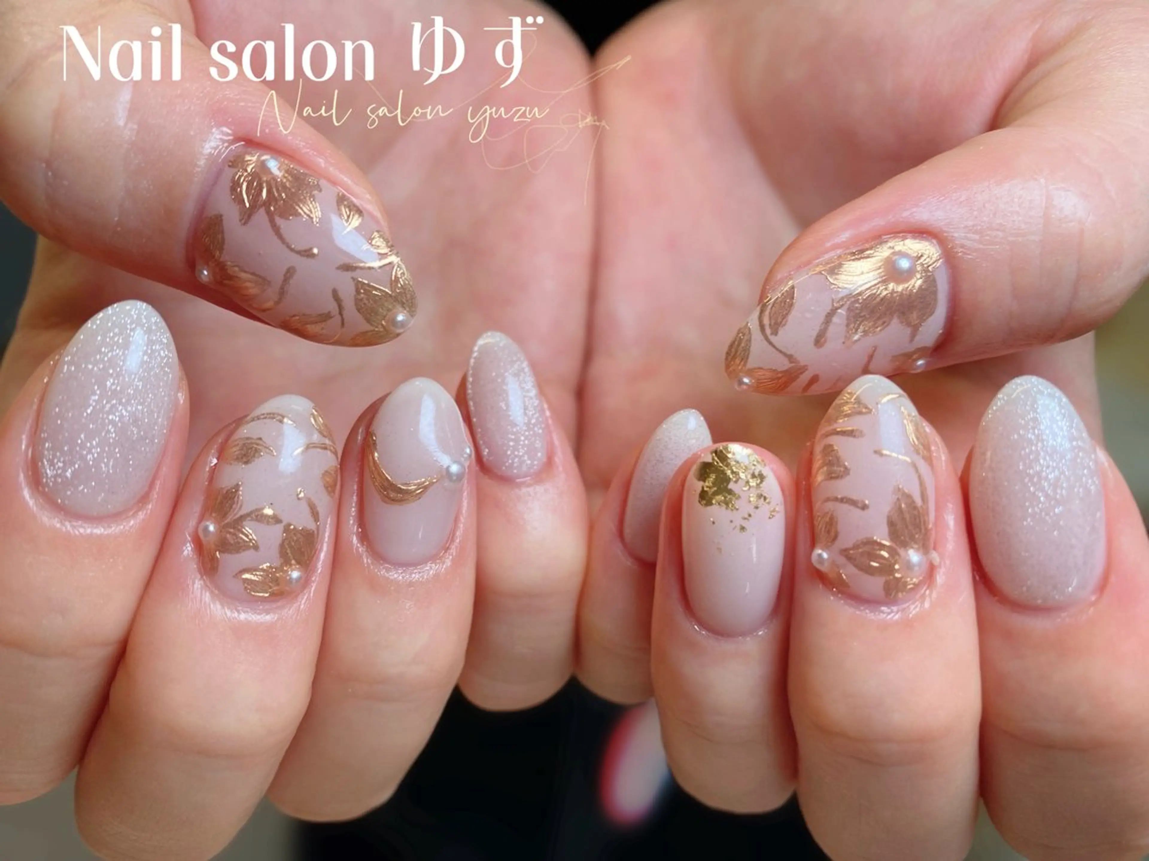 ネイル チークネイル 成人式 ドット フレンチネイル ジェルネイル ゆず Nail Salonのネイルデザイン