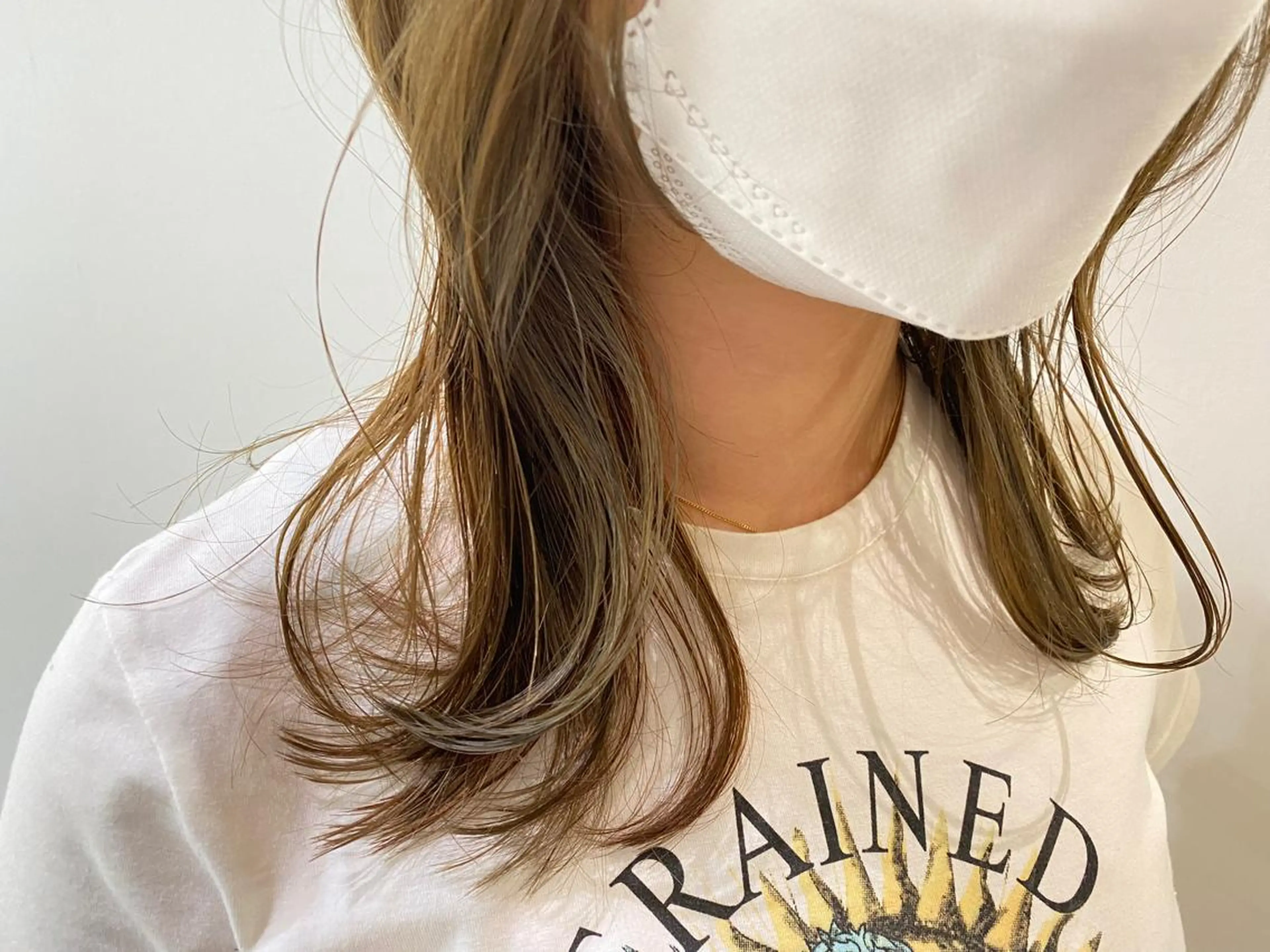 ロング カラー ベージュカラー ダブルカラー イルミナカラー オリーブベージュ ロング CARICIA🌱 masaeのヘアスタイル