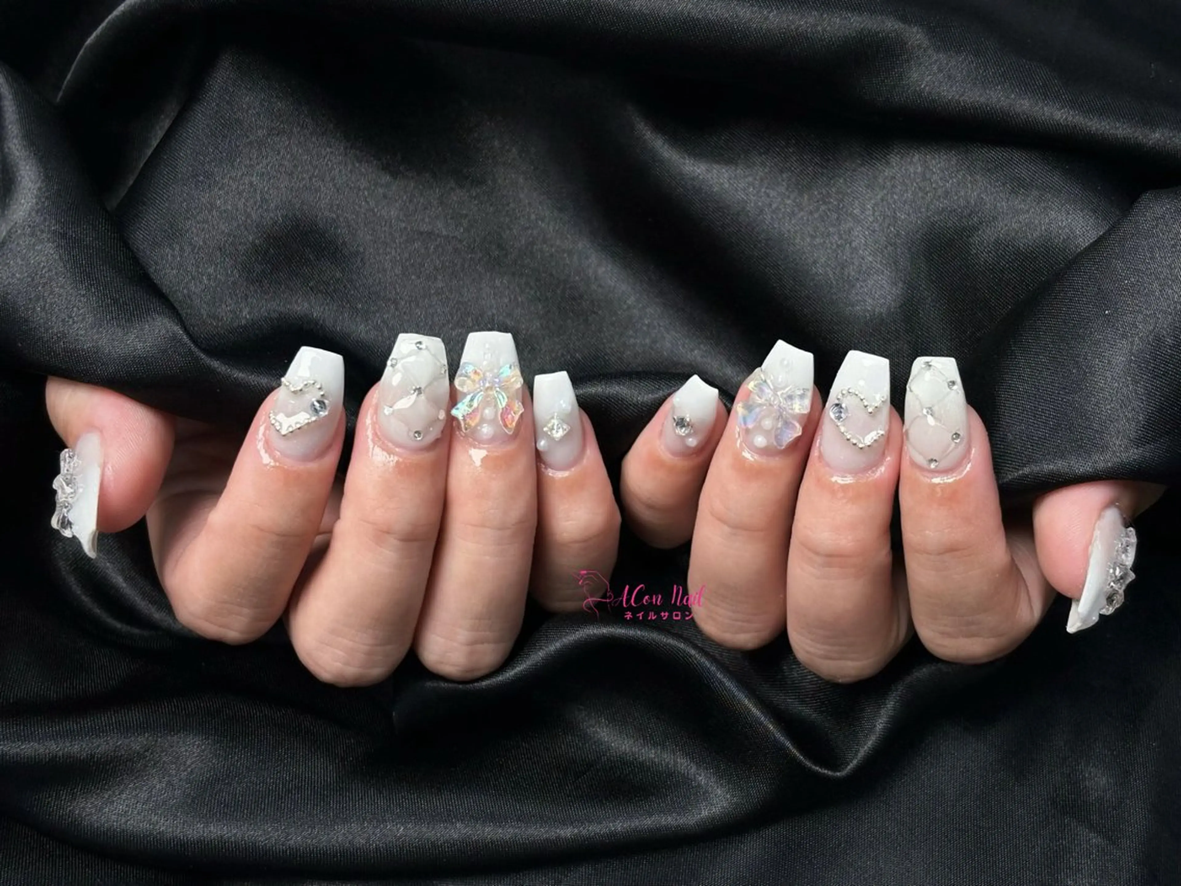 ネイル 桜ネイル 長さ出し フラワーネイル フレンチネイル ジェルネイル ハンドネイル AConNailSalon所属・ACon NailSalonのネイルデザイン