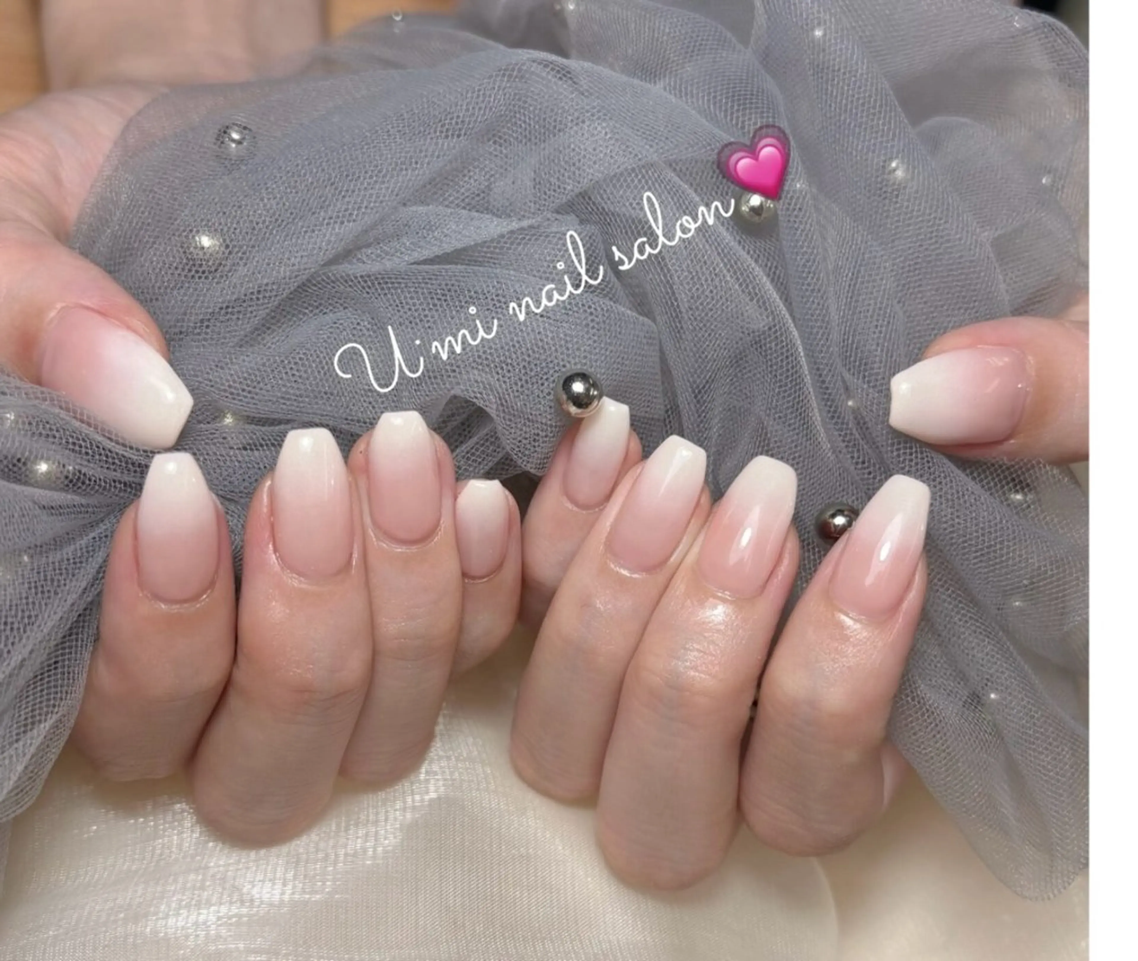 ネイル U·Mi nail salon所属・U·MI 長さ出し専門店のネイルデザイン