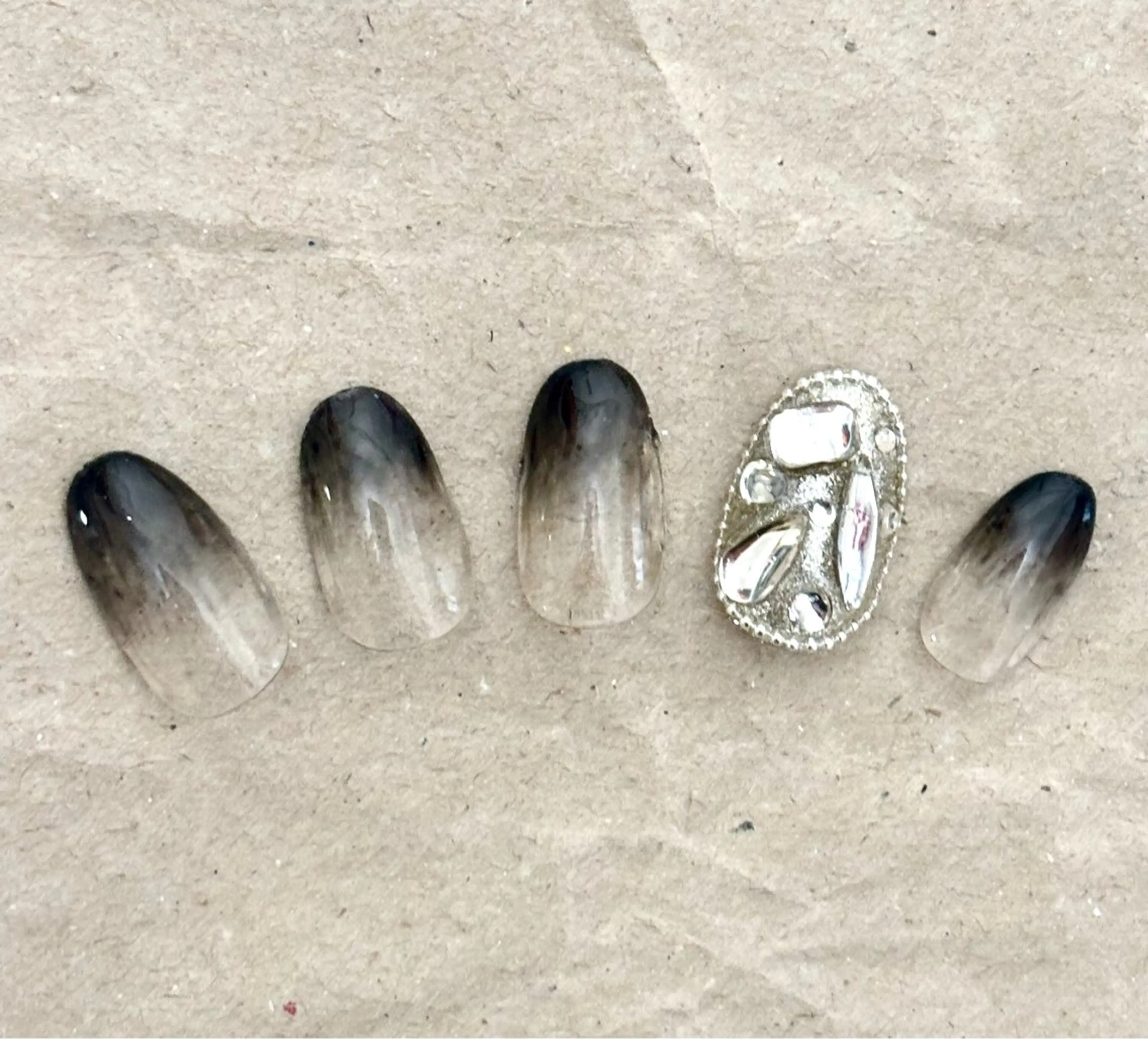 ネイル ゆうちゃんカット専門店所属・ゆうちゃんカット ゆうちゃんネイルのネイルデザイン