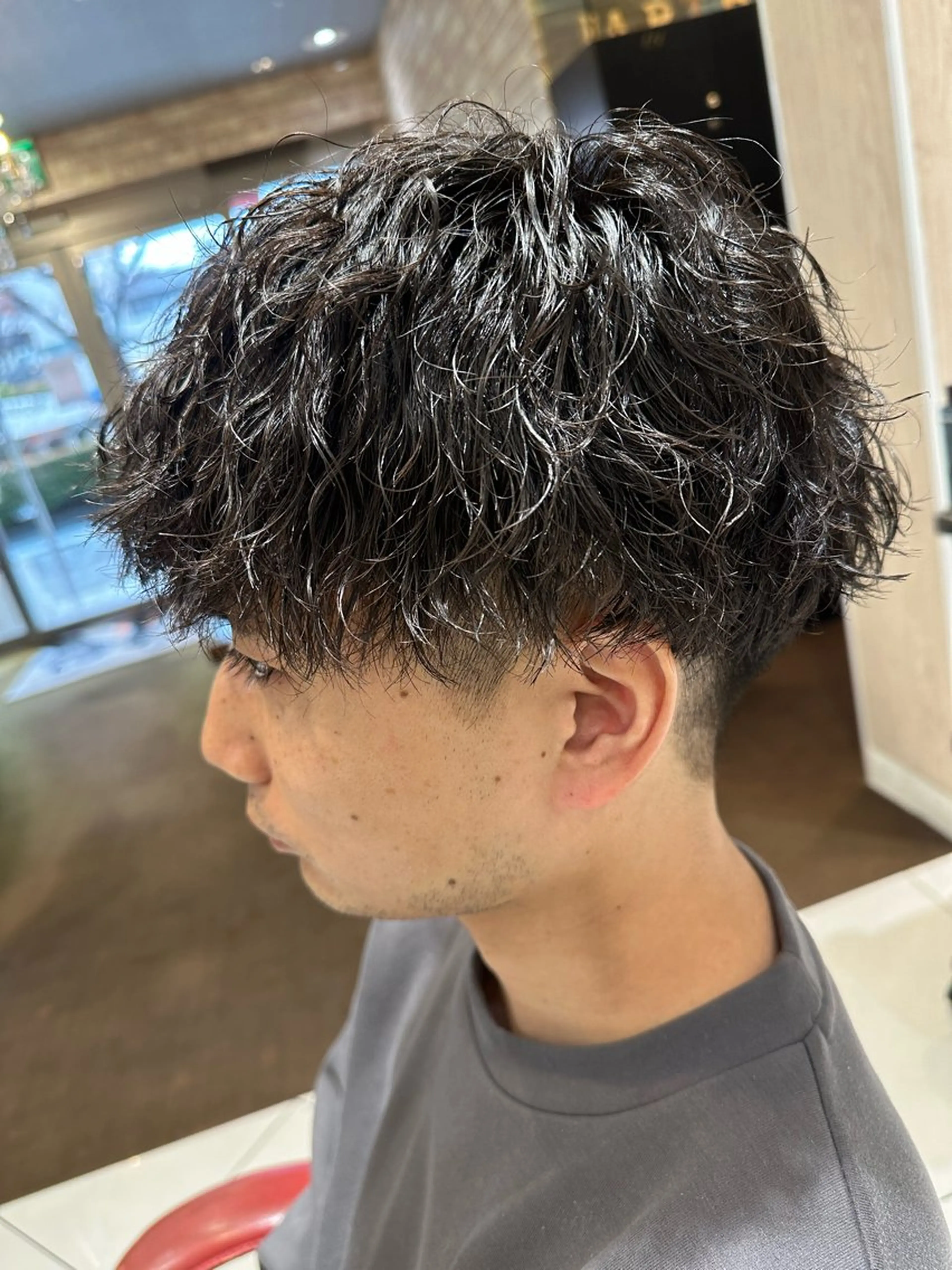 ショート パーマ メンズ メンズパーマ ツイストスパイラルパーマ 波巻きパーマ スパイラルパーマ 💈メンズ特化 美容師サキ💈のヘアスタイル