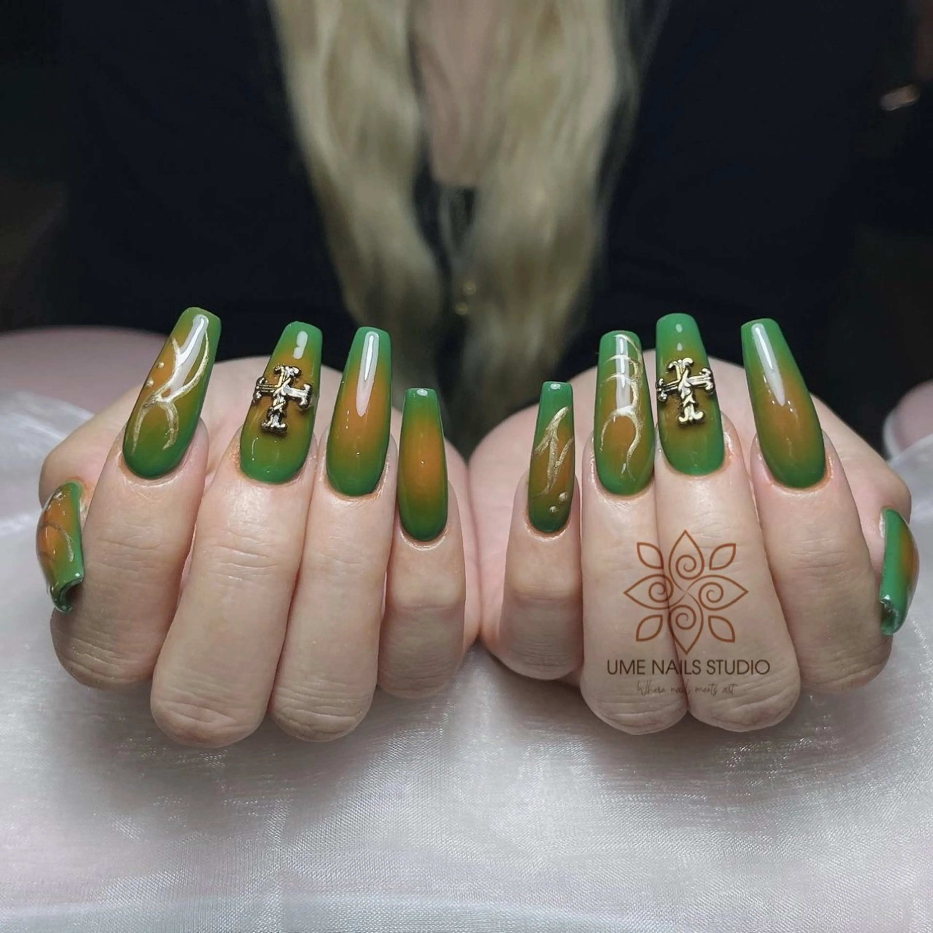 ネイル チークネイル クリアネイル ガーリー キラキラネイル 韓国ネイル ハンドネイル Ume Nail Studioのネイルデザイン
