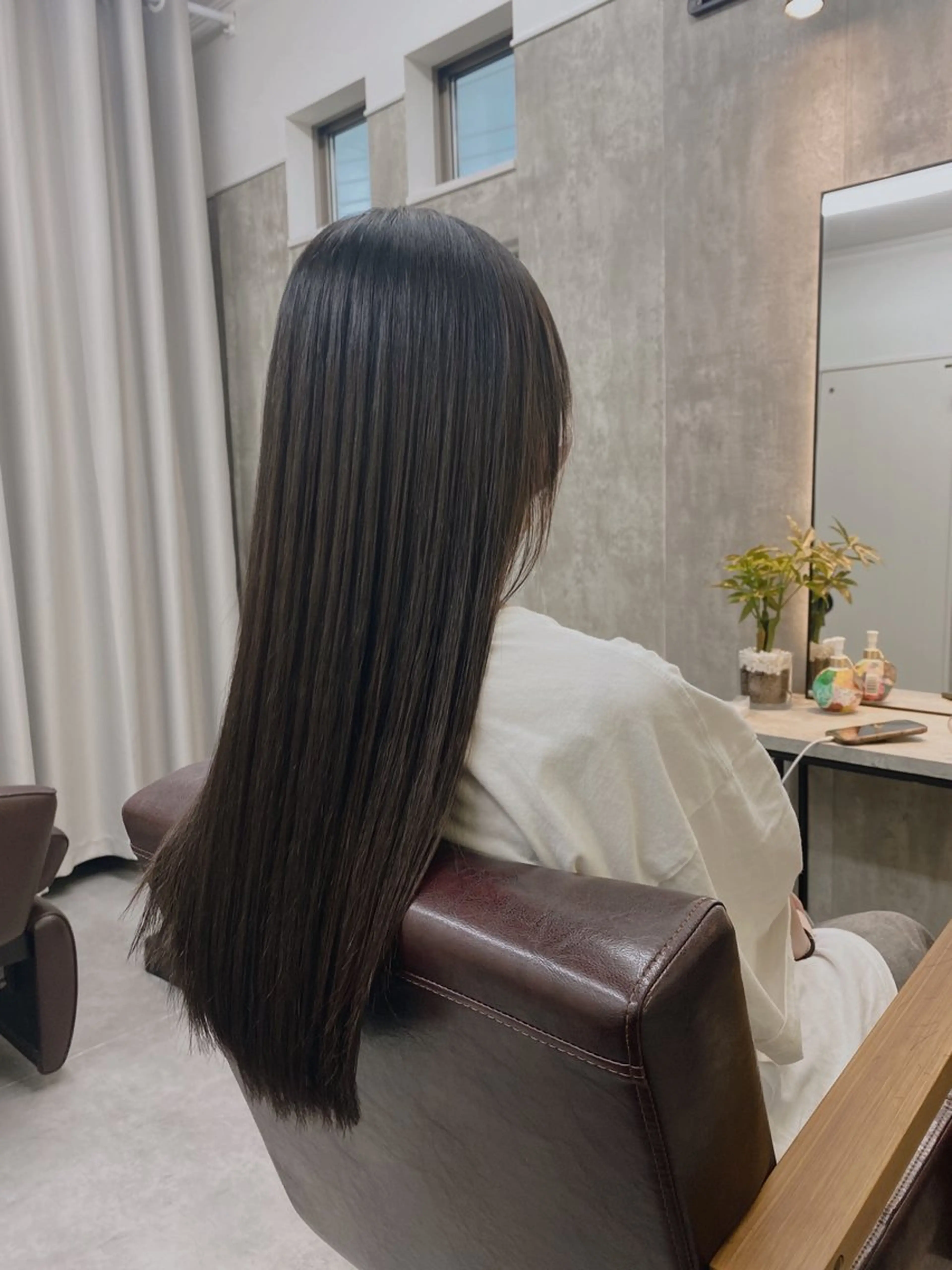 ロング パーマ 髪質改善 縮毛矯正 ストレートパーマ カット 縮毛矯正 トリートメント 美容室IKKI所属・1席のみの 美容室IKKIのヘアスタイル