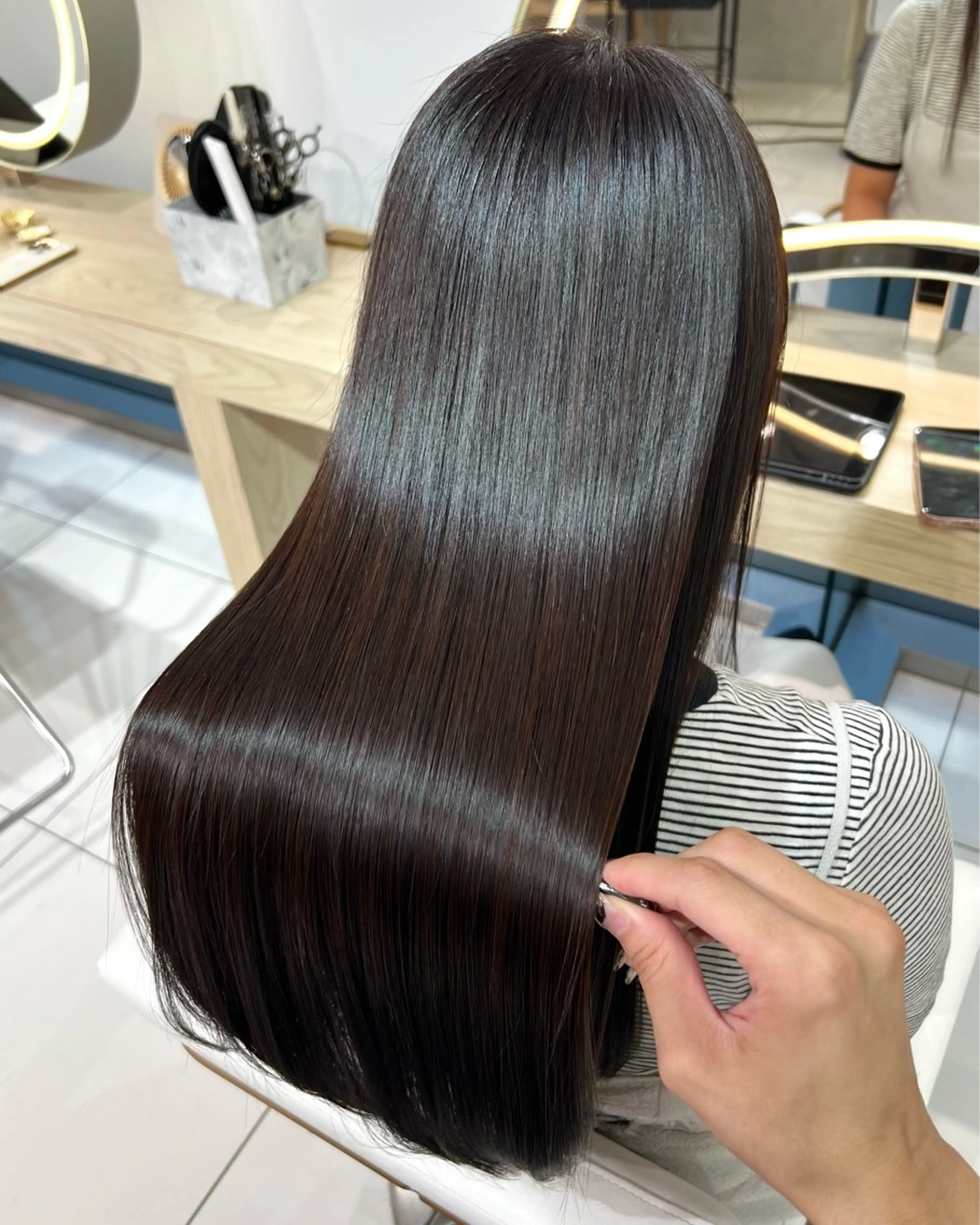 ロング カット ヘアカラー 縮毛矯正 レイヤー×透明感 🇰🇷鈴木啓太のヘアスタイル