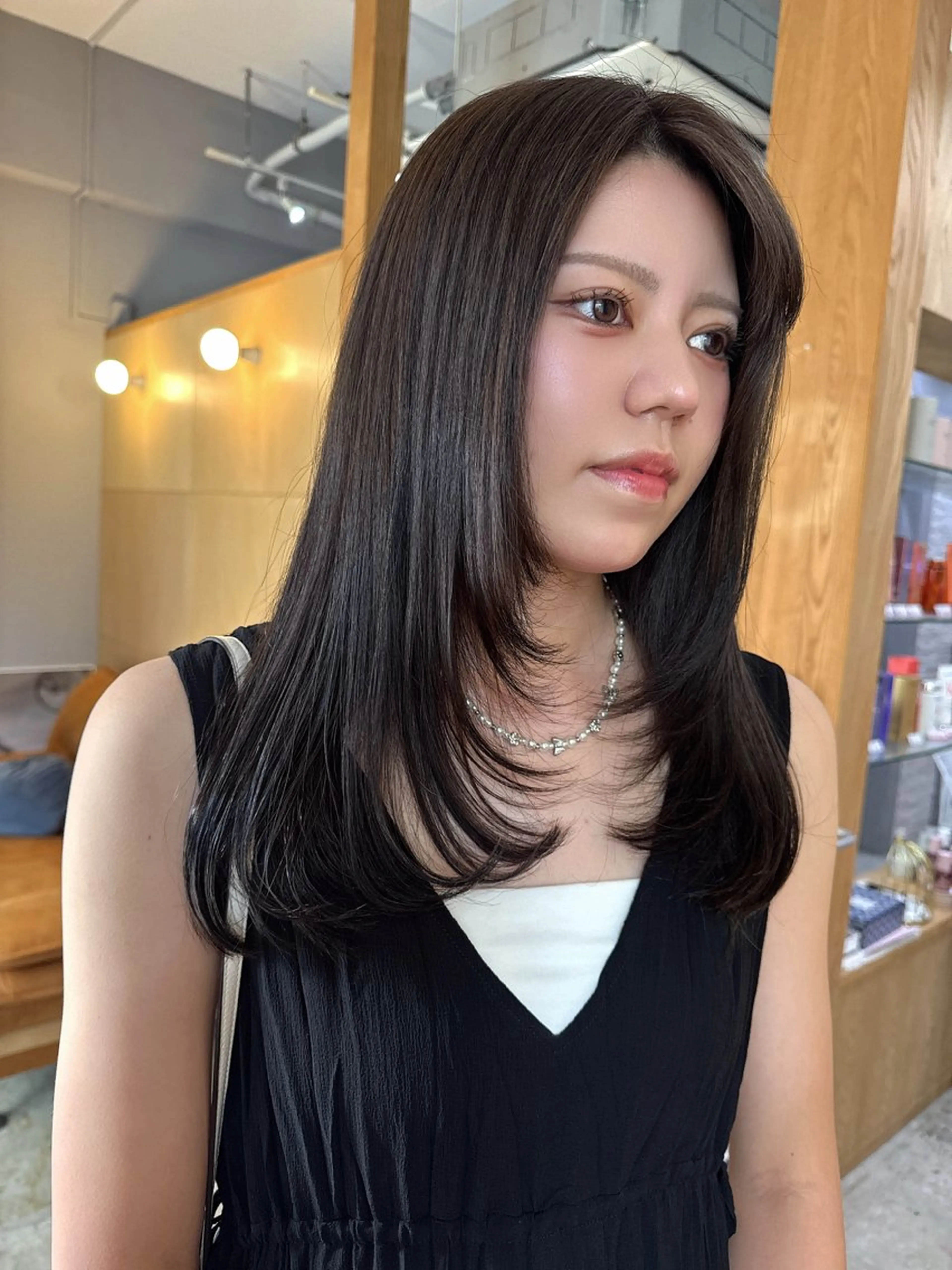 ミディアム ヘアカラー トリートメント 艶カラー🫧 MOMOYOのヘアスタイル
