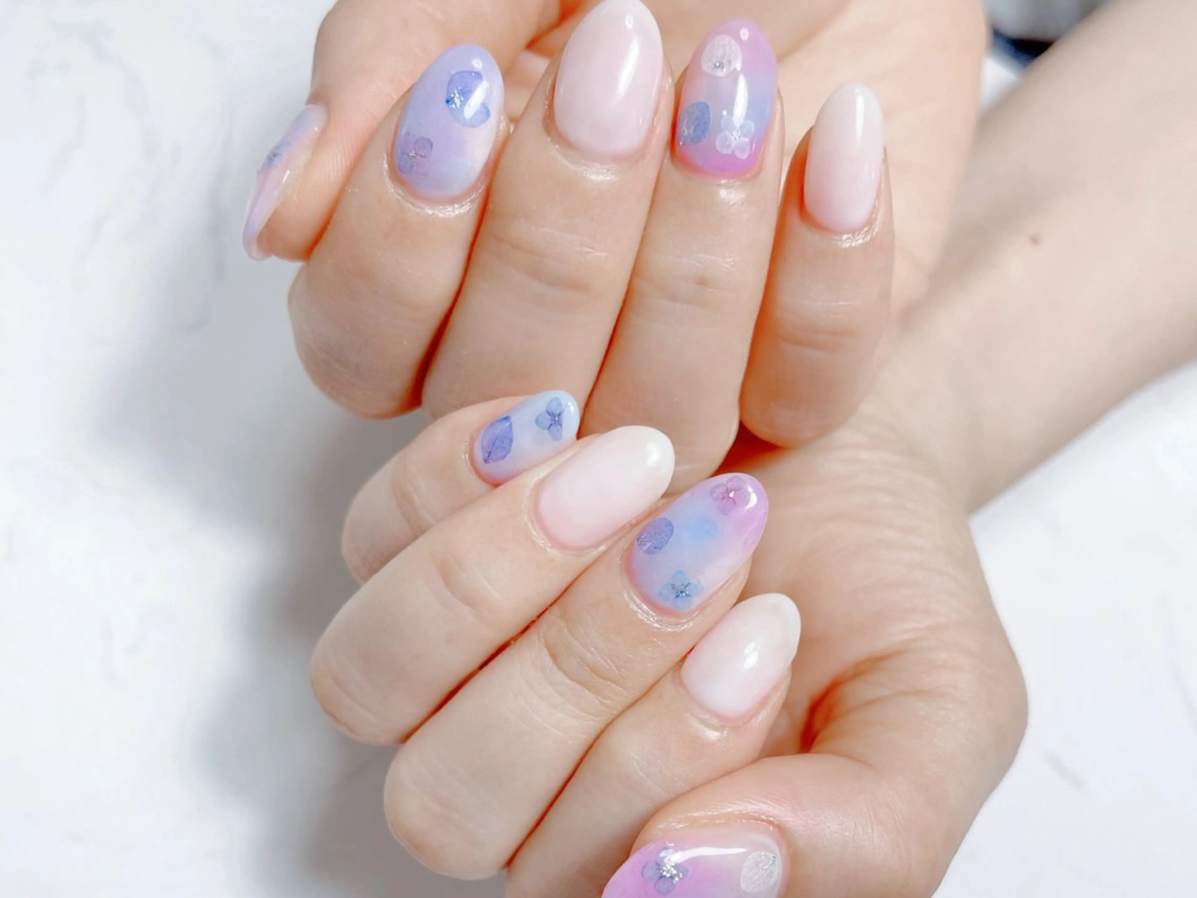 ネイル ハンドネイル 🎀ネイルサロン エクラYUI🎀のネイルデザイン