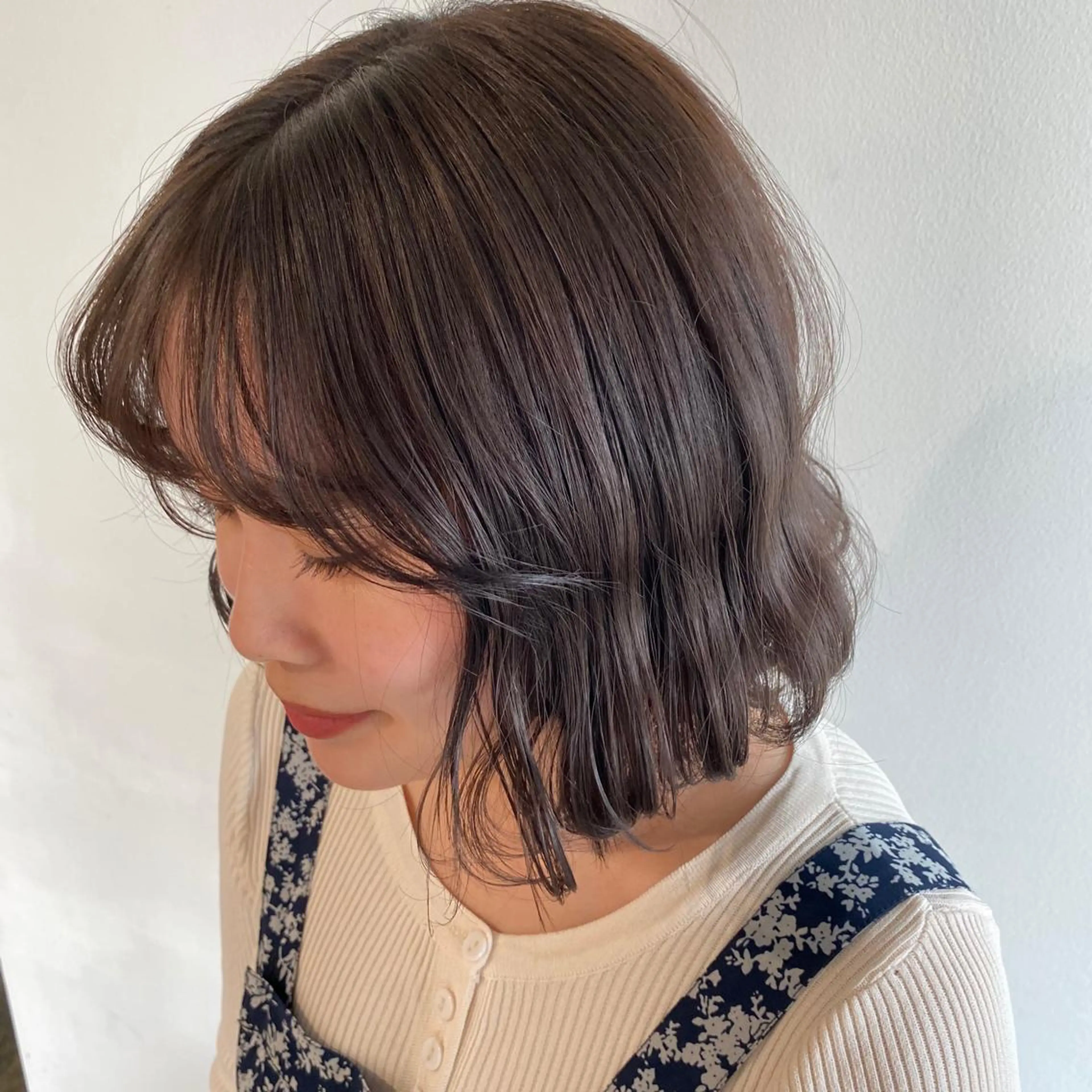 ミディアム カラー ヘアカラー トリートメント 🌼透明感艶カラー オリーブ🌼河村咲のヘアスタイル