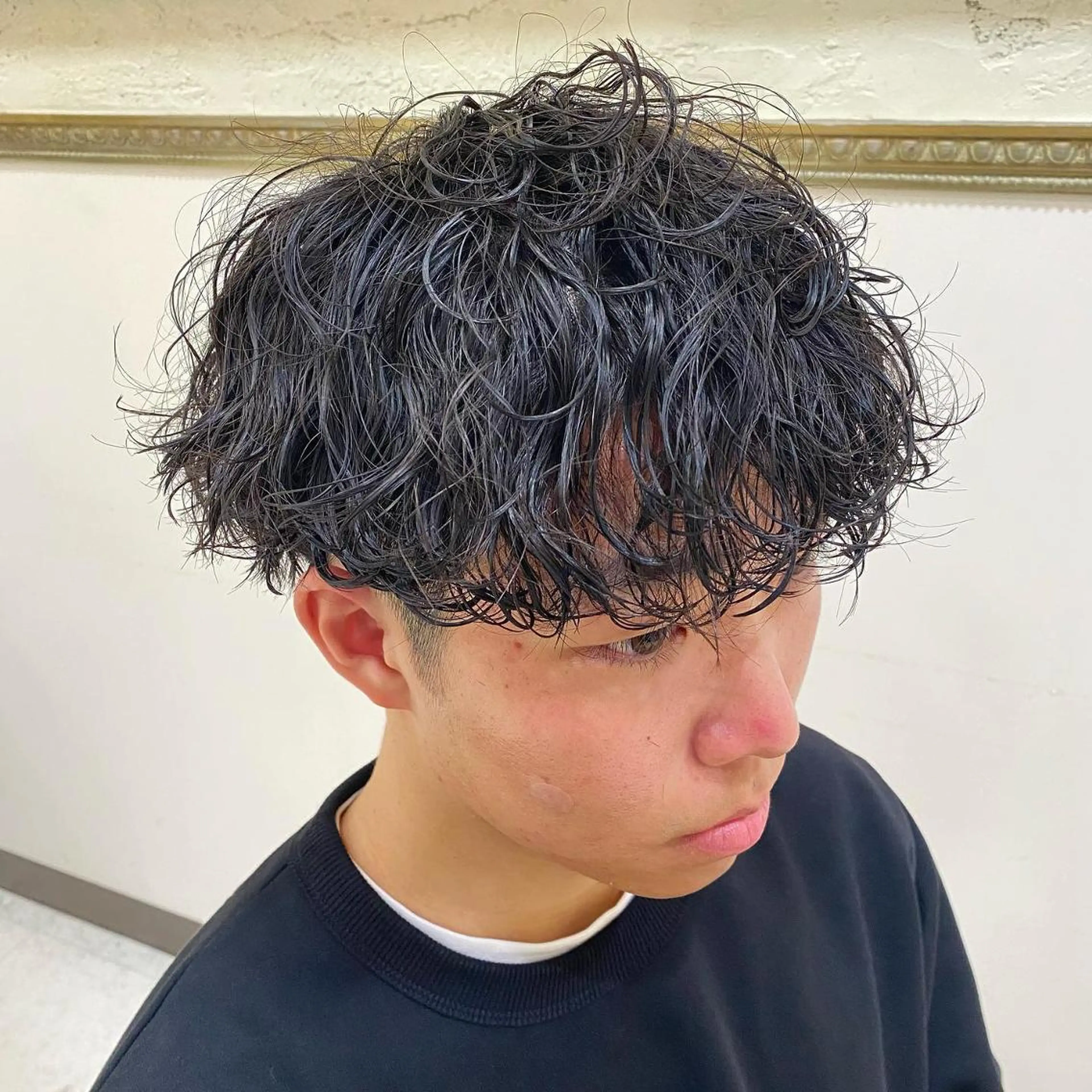 パーマ メンズ フェードカット メンズパーマ メンズツイストパーマ ツイストスパイラルパーマ 刈り上げ 年間2000名担当◎ パーマ職人/仲原佑樹のヘアスタイル