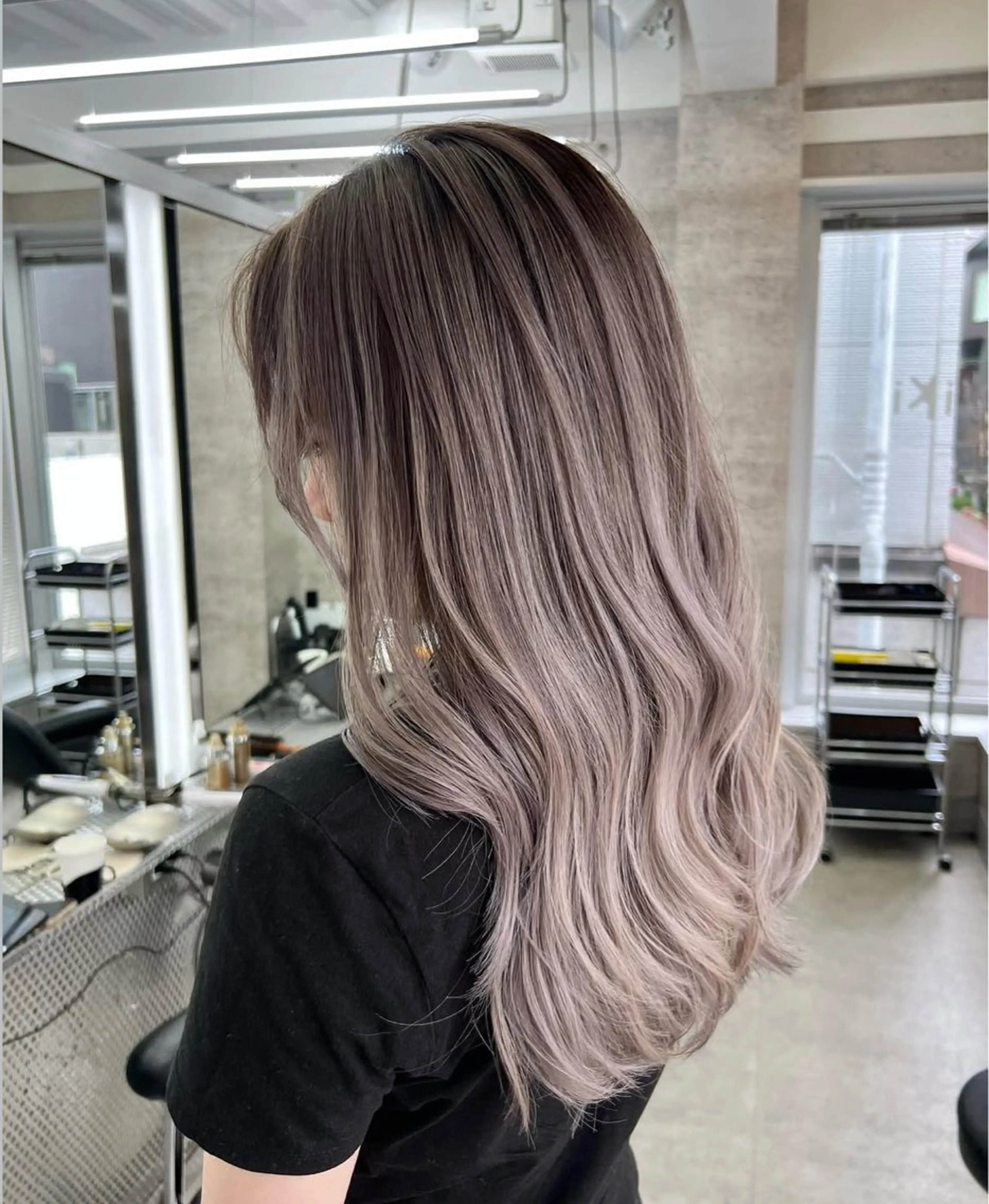ロング ヘアカラー iki omotesando所属・mizuki🩶 バレイヤージュのヘアスタイル