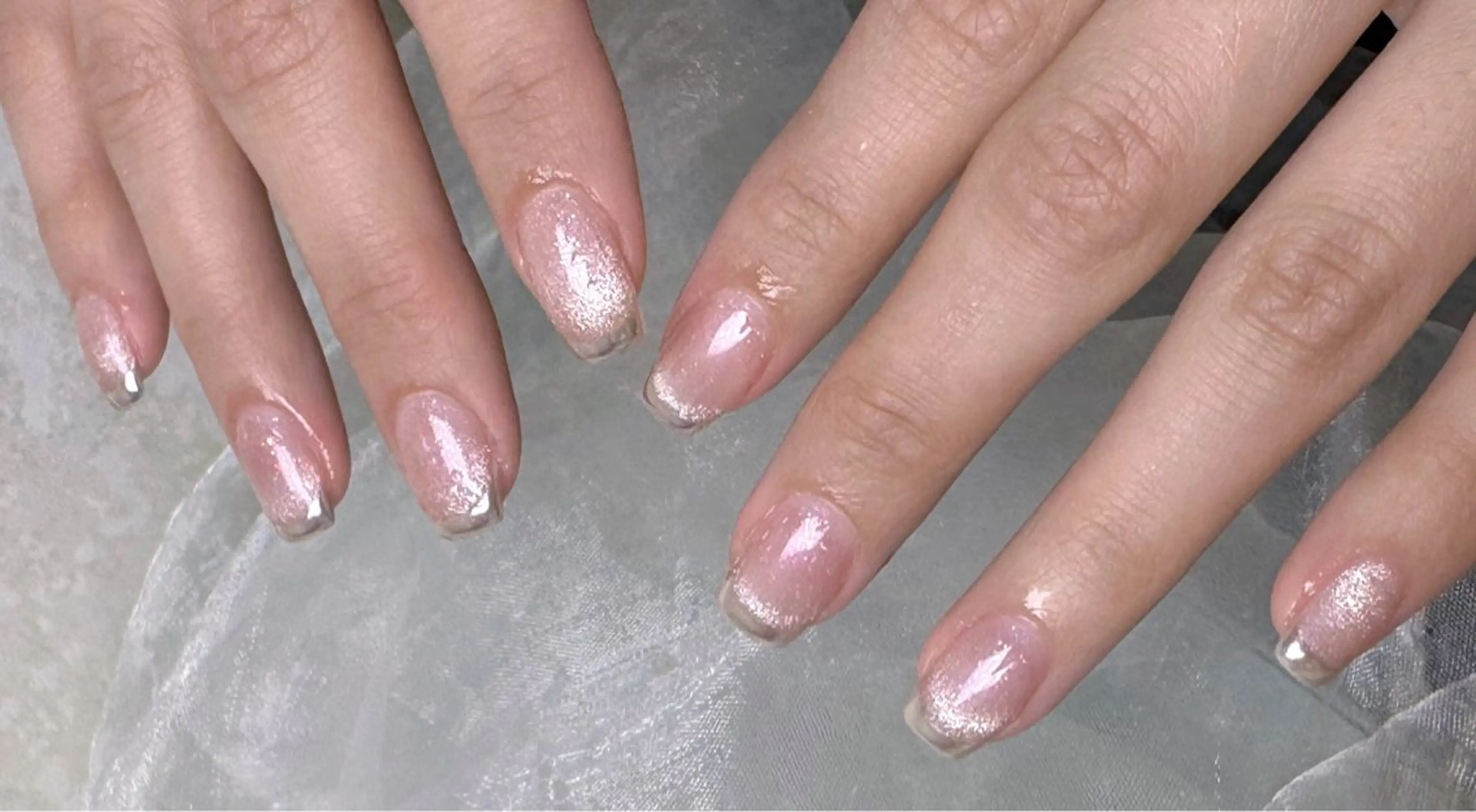 ネイル アートネイル 韓国ネイル 水色 ロングネイル マグネットネイル ハンドネイル ハンドケア NailDemure 【銀座店】のネイルデザイン