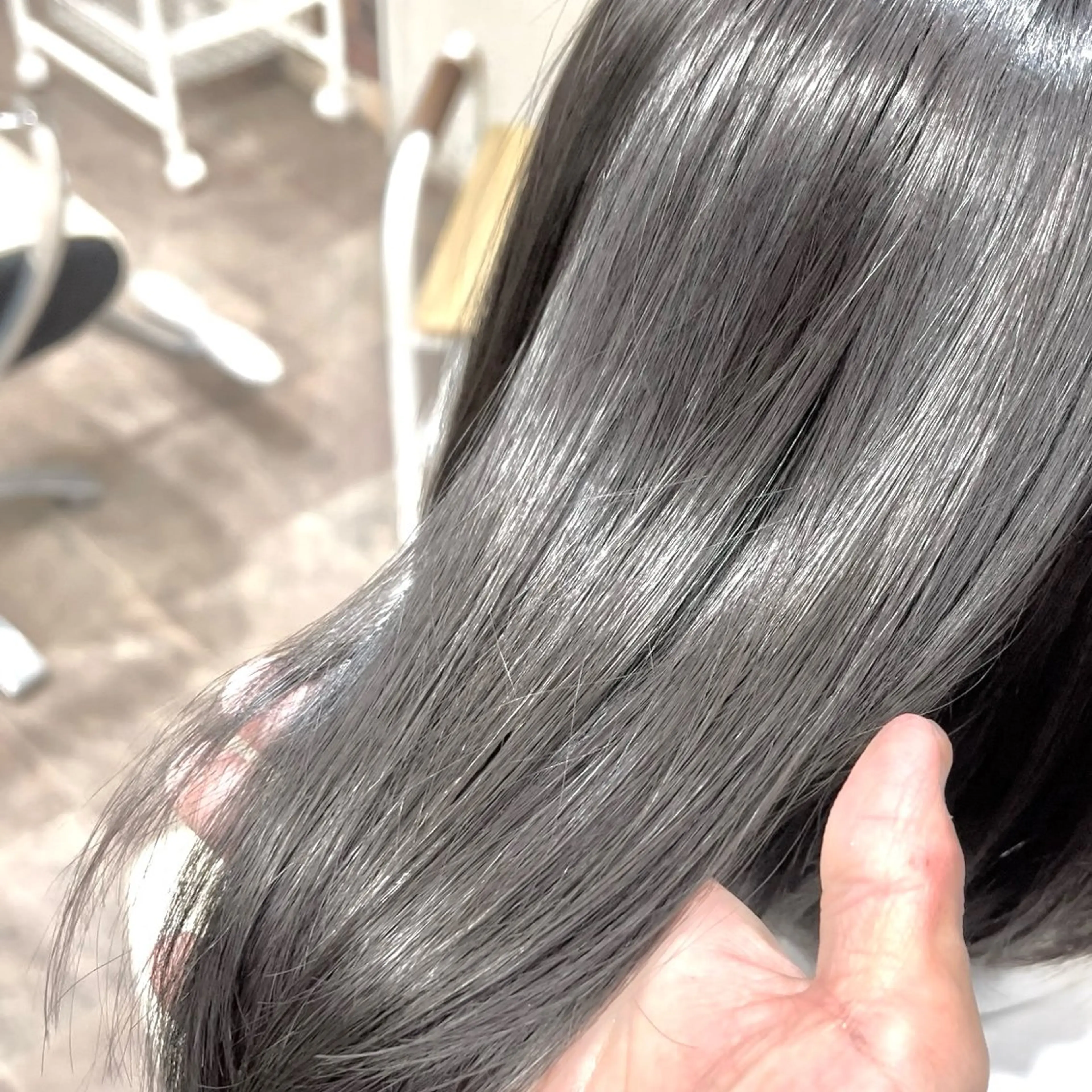 ミディアム トリートメント スパークヘア所属・大人女性の縮毛矯正/ お手入れ簡単/馬渕樹のヘアスタイル