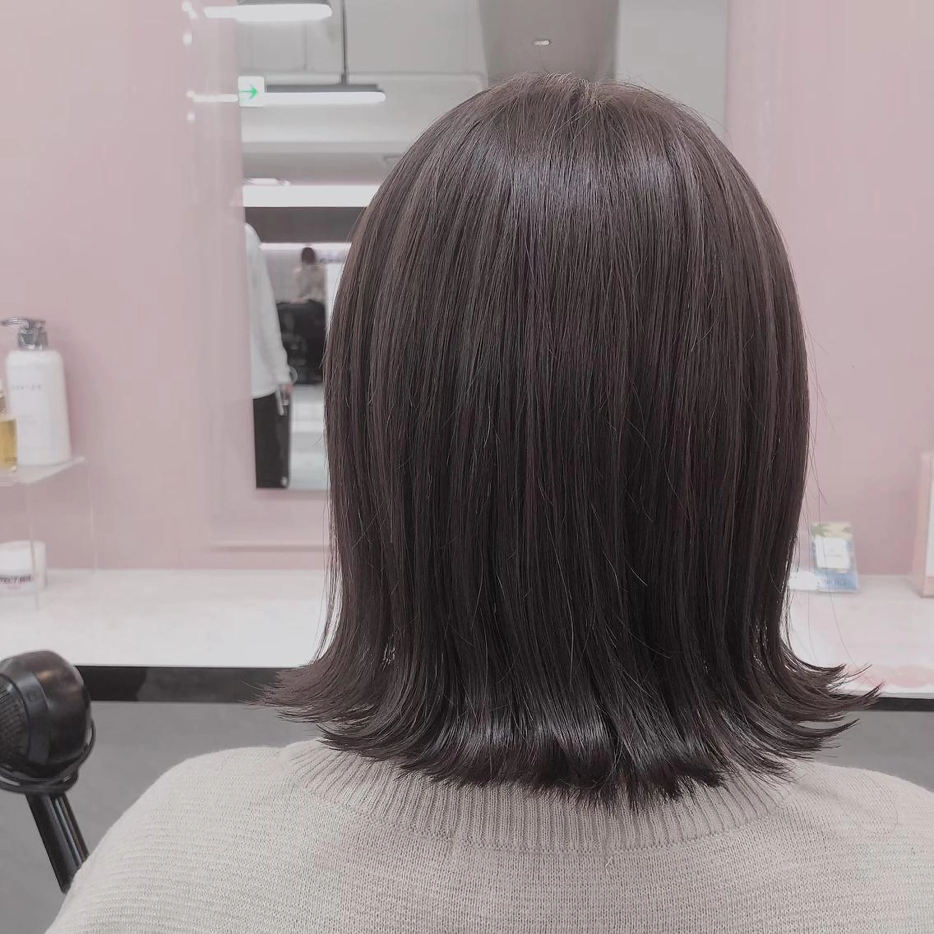 セミロング カラー 似合わせカット カット ヘアカラー トリートメント ヘッドスパ ヘアセット ❤️赤み消し 上品カラー❤️のヘアスタイル