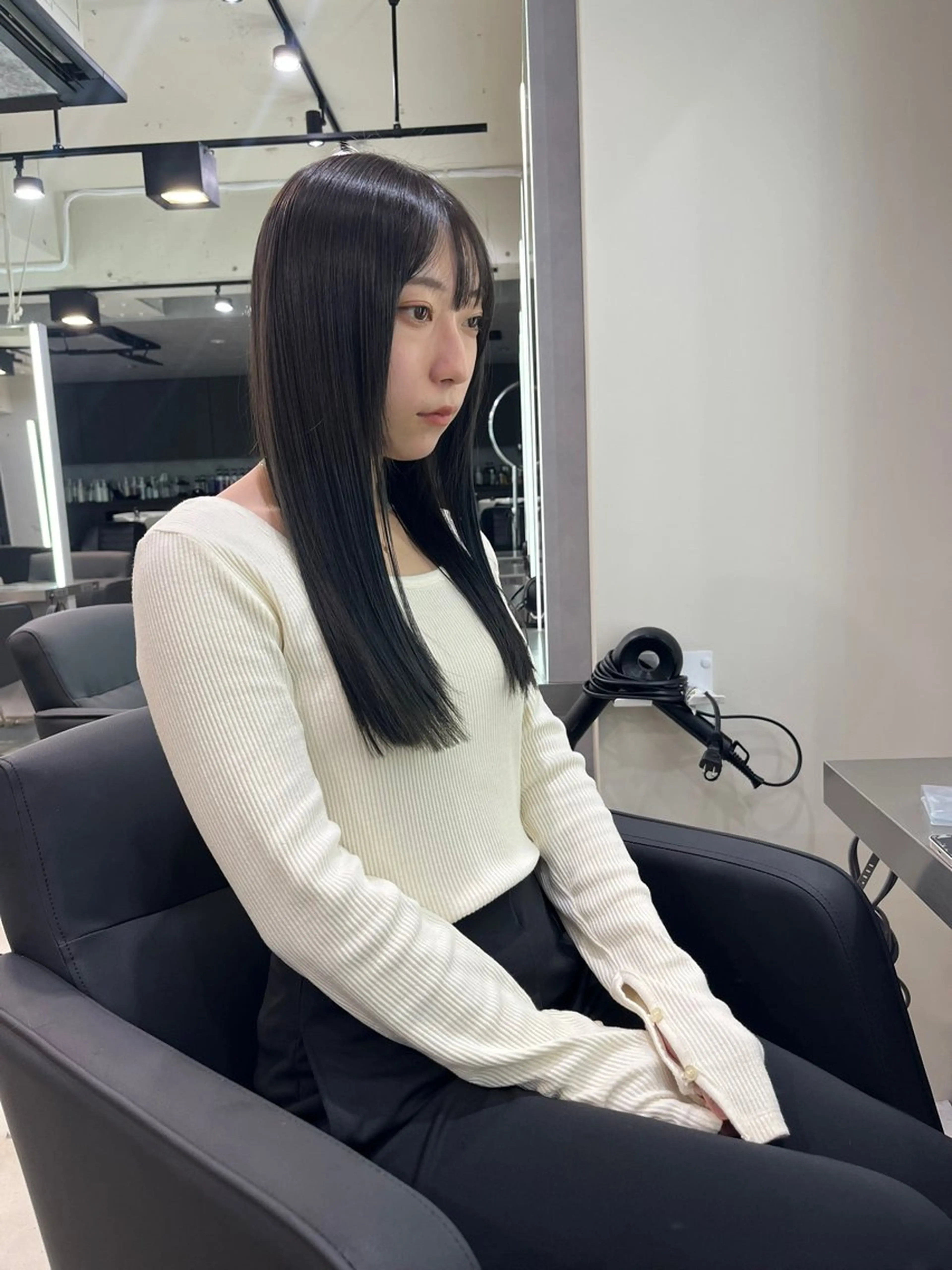 ロング カラー 韓国風ヘア レイヤーカット トリートメント カット ヘアカラー トリートメント ぱっつんボブ☆メンズ カットYUTOのヘアスタイル