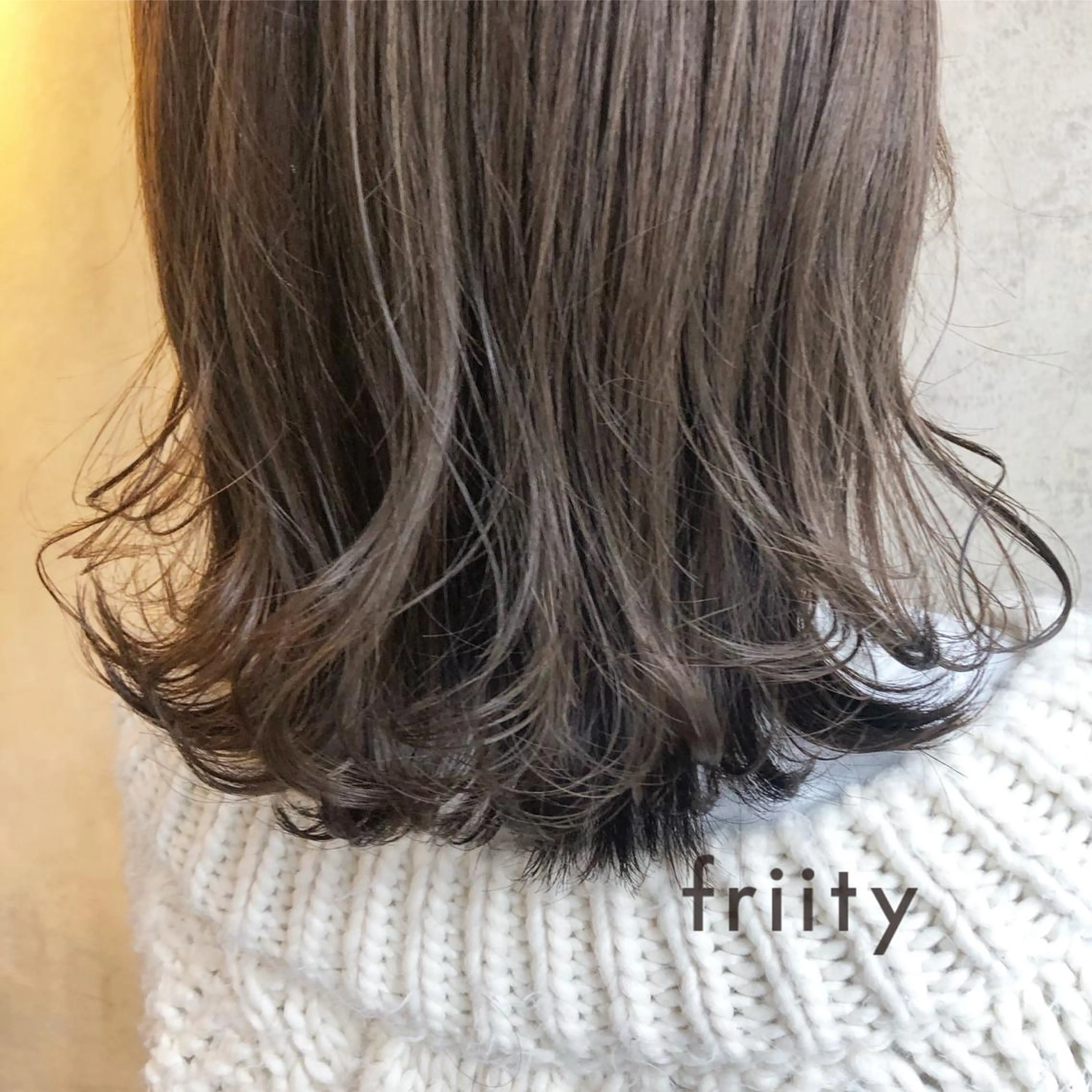 ミディアム カラー ベージュカラー ヘアカラー トリートメント 中司 莉菜のヘアスタイル