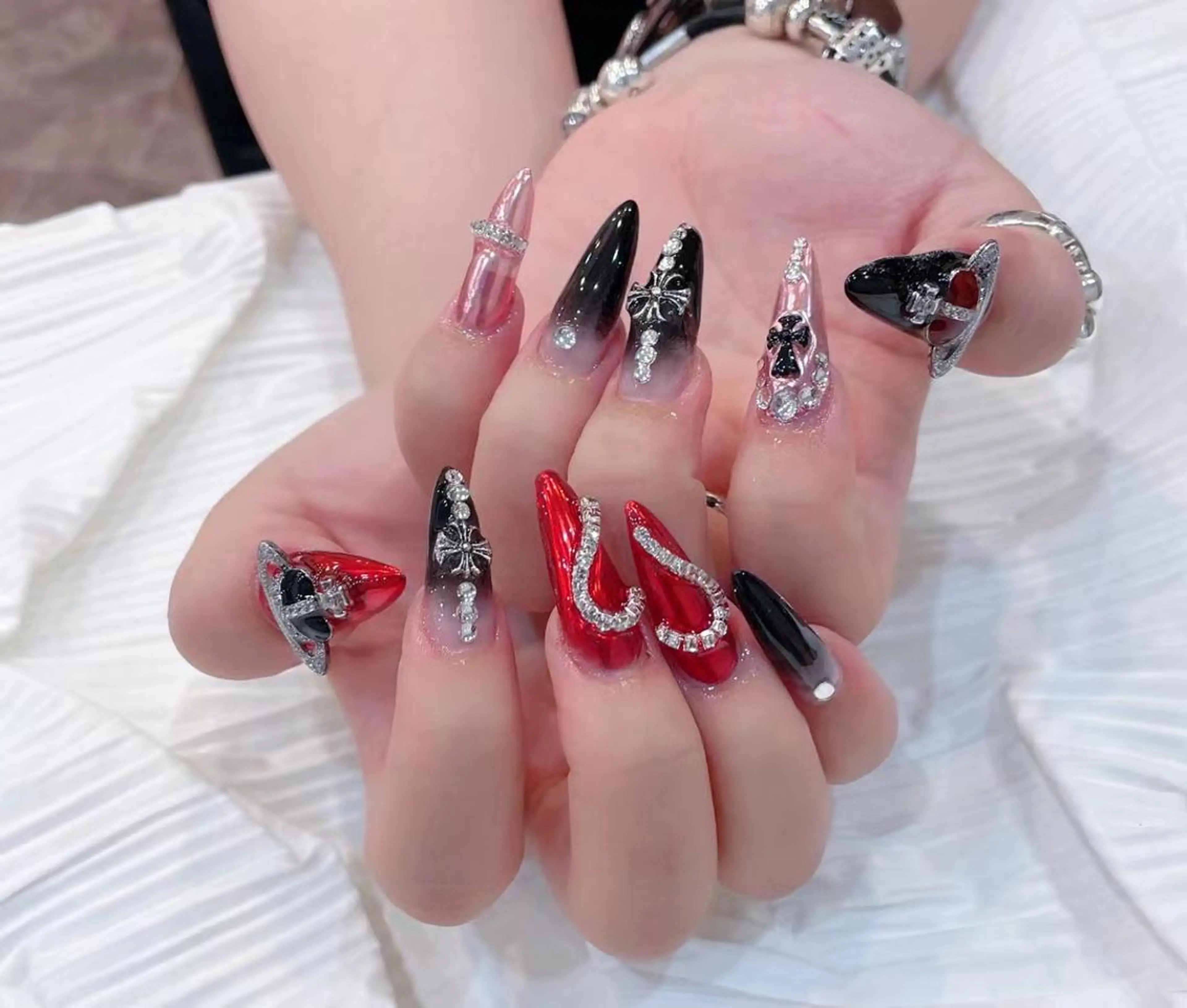 ネイル キラキラネイル Babarla Nailのネイルデザイン