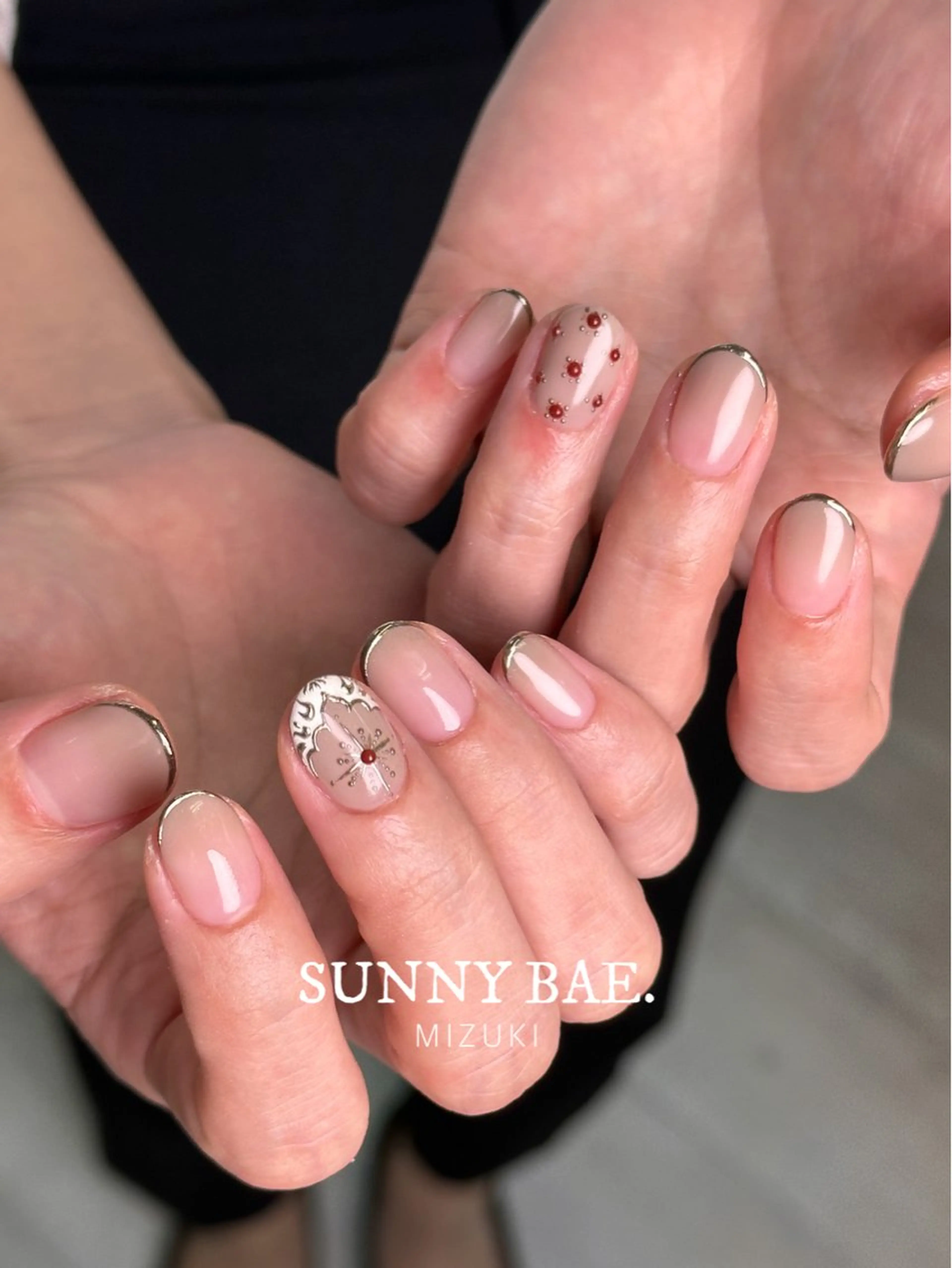 ネイル ボルドー フレンチネイル ミラーネイル ハンドネイル SUNNY BAE. 🌼MIZUKIのネイルデザイン